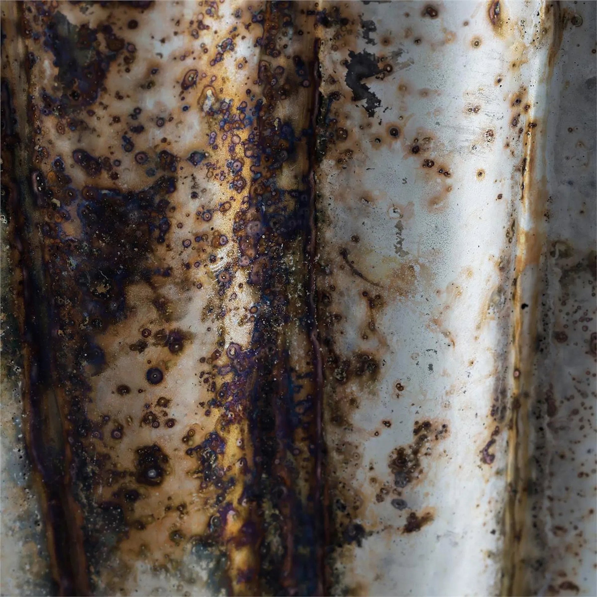 Cendre Vase by John-Richard. Made from unique in a unique style.