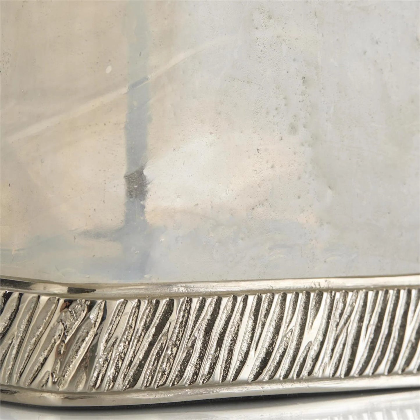 002 SI-2629310 | Unknown | Ice Cube Table Lamp by John-Richard. Made from unique in a unique style.