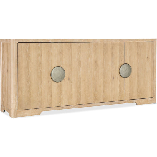 Retreat Entertainment Credenza by Hooker Furniture in dune. Made from oak veneers in a cottage & farmhouse style.