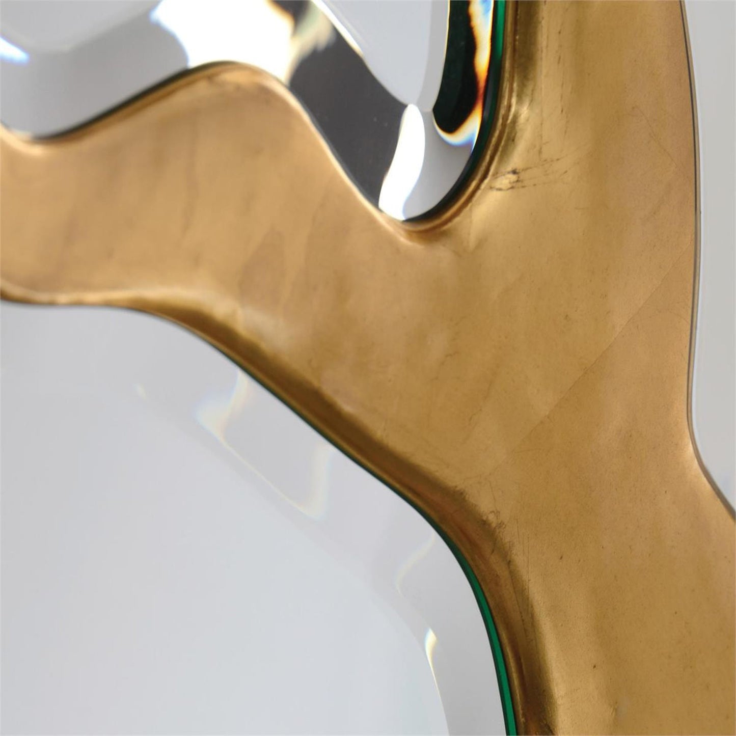 004 SR-865327 | Closeup | Revne Mirror by John-Richard in gold. Made from unique in a modern style.