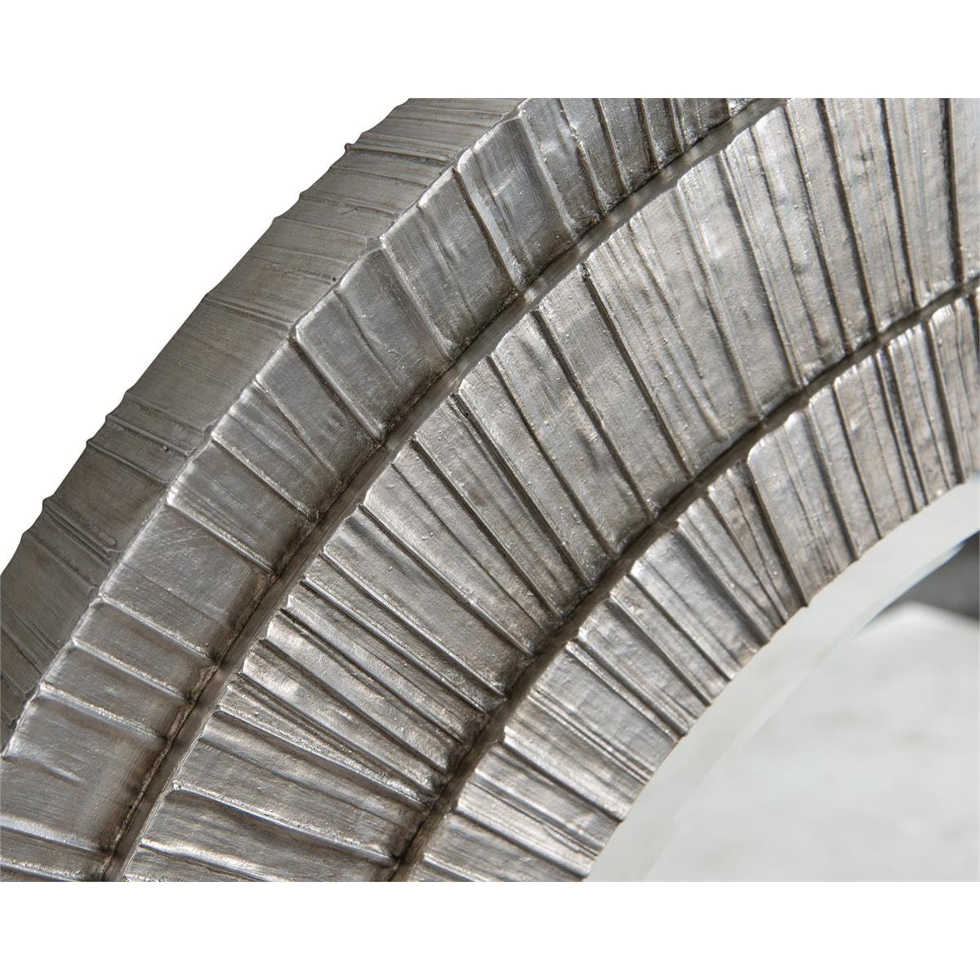 Peili Mirror by John-Richard. Made from unique in a transitional style.