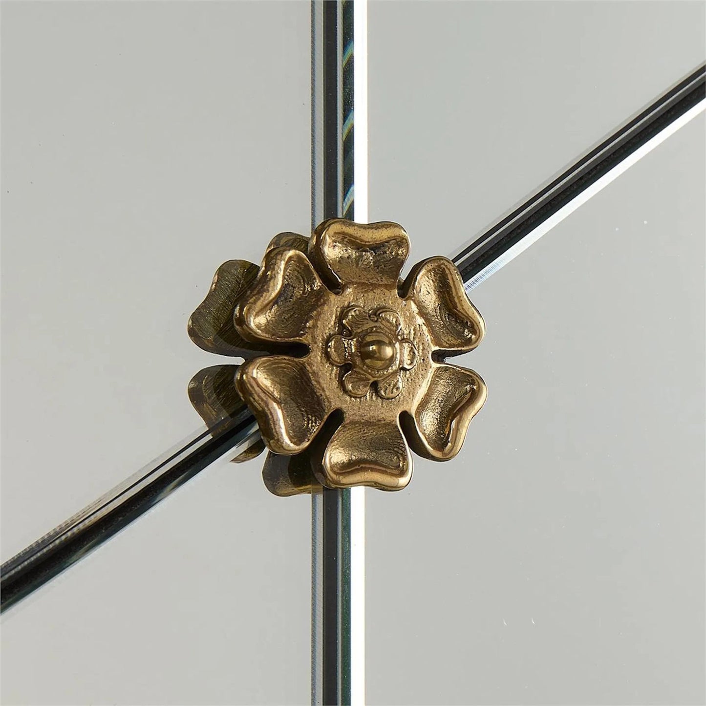 003 SI-2629490 | Unknown | Raphael Mirror by John-Richard. Made from unique in a unique style.