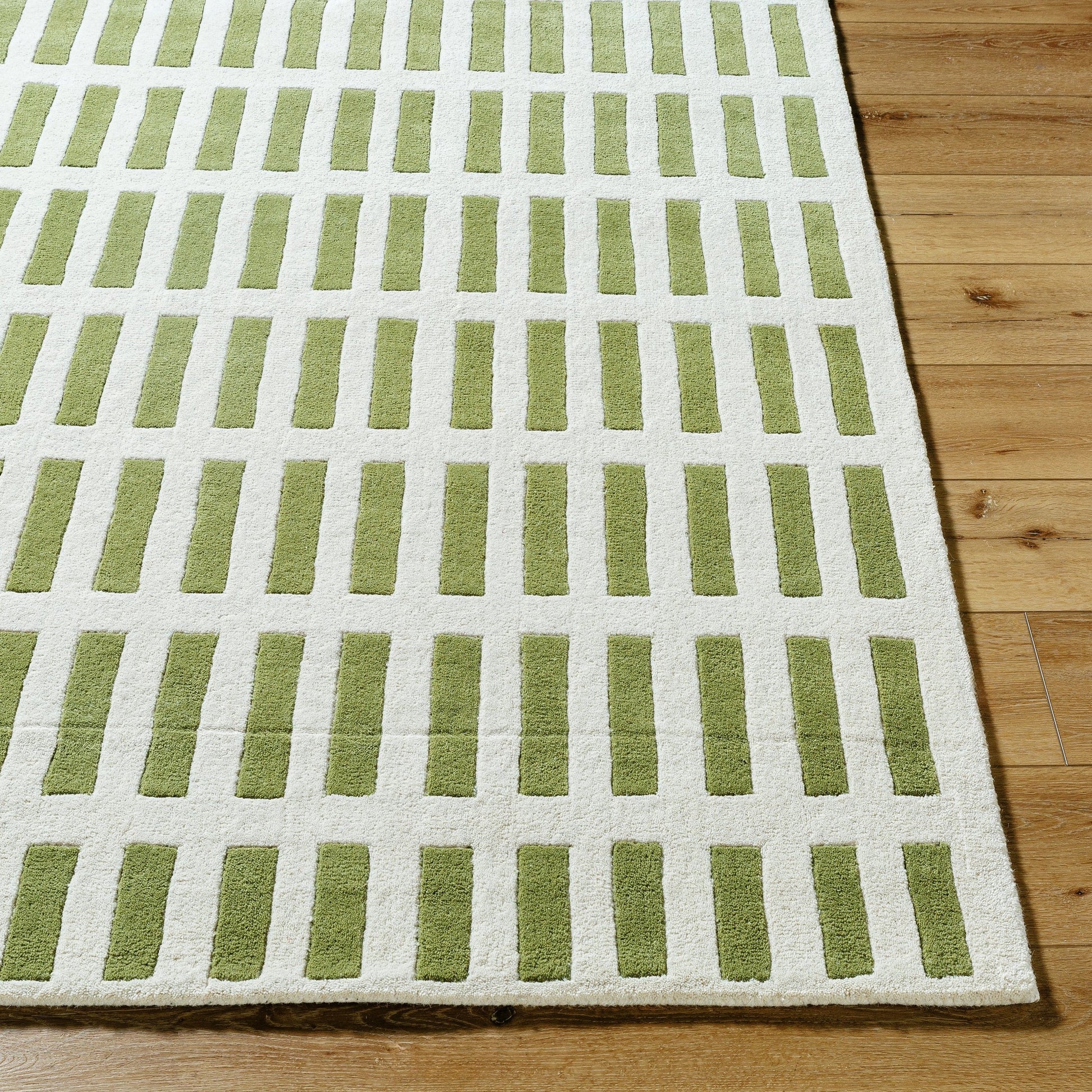 Jason Wu Rug - 28823 by Surya. Made from wool in a unique style.