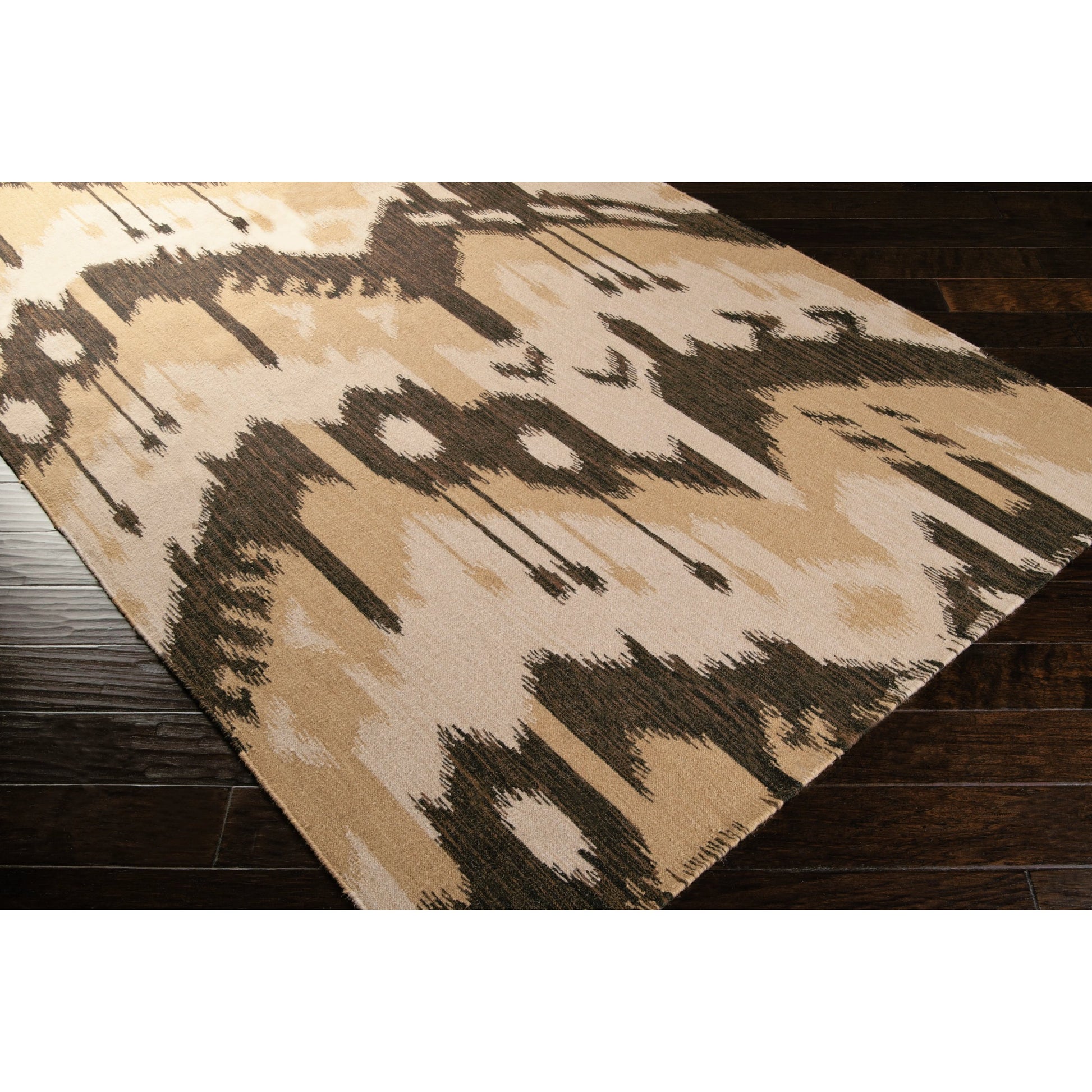 Jewel Tone JT-2034 Rug by Surya. Made from 100% wool in a unique style.