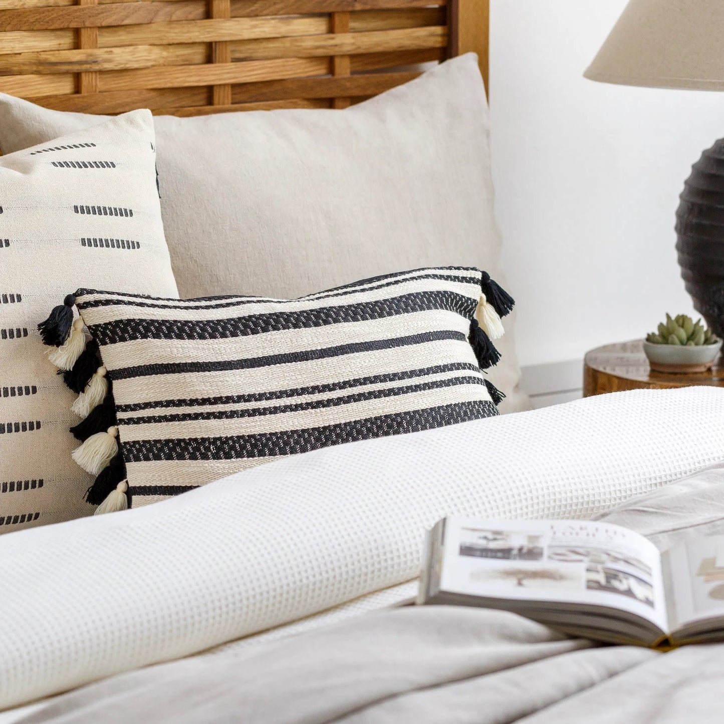 005 SR-880440,SR-880441,SR-880442,SR-880443 | Lifestyle | Justine Pillow - 22004 by Surya in beige, black. Made from 100% cotton in a rustic style.