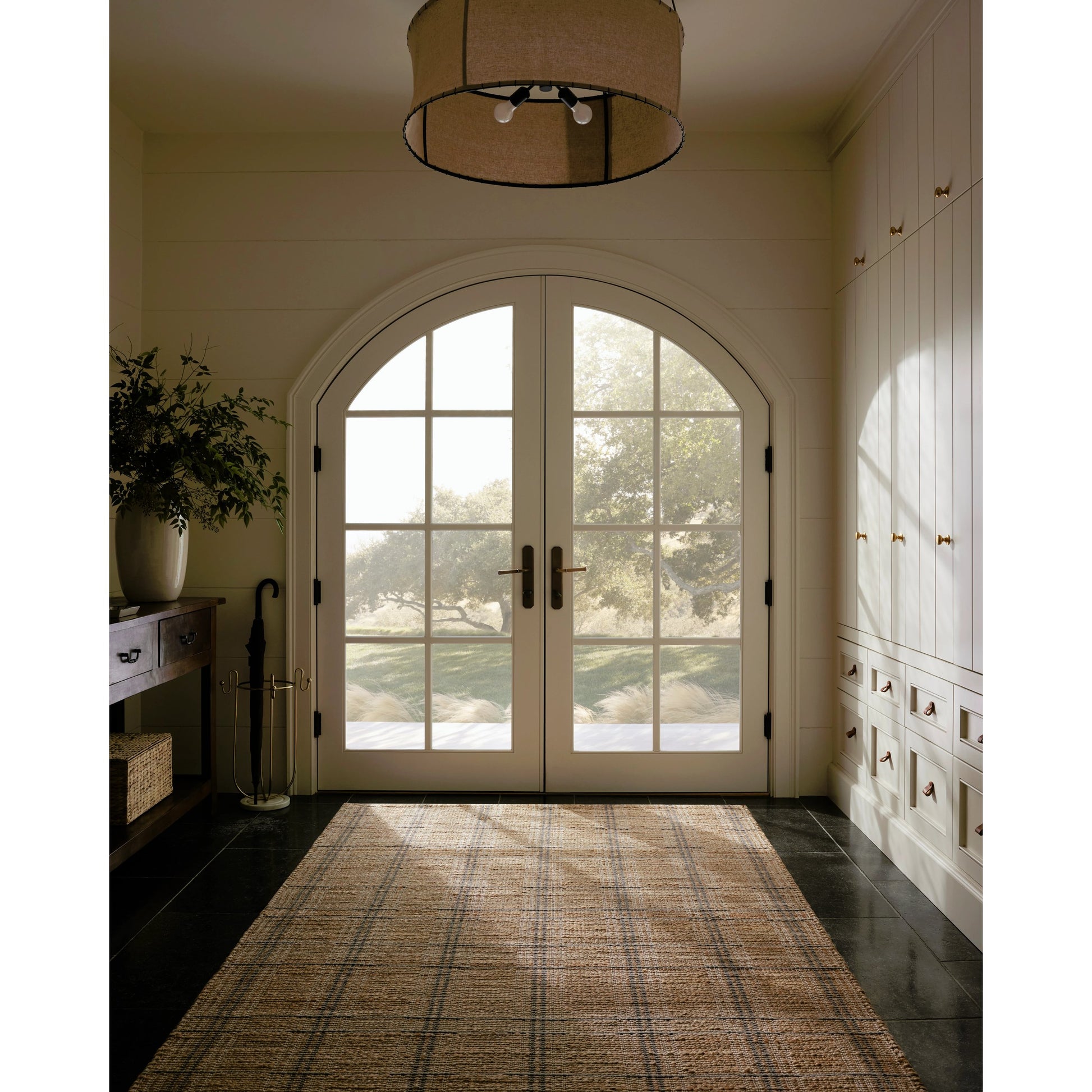 Judy JUD-02 Rug by Chris Loves Julia x Loloi in natural, stone. Made from 76% jute l 24% cotton in a unique style.
