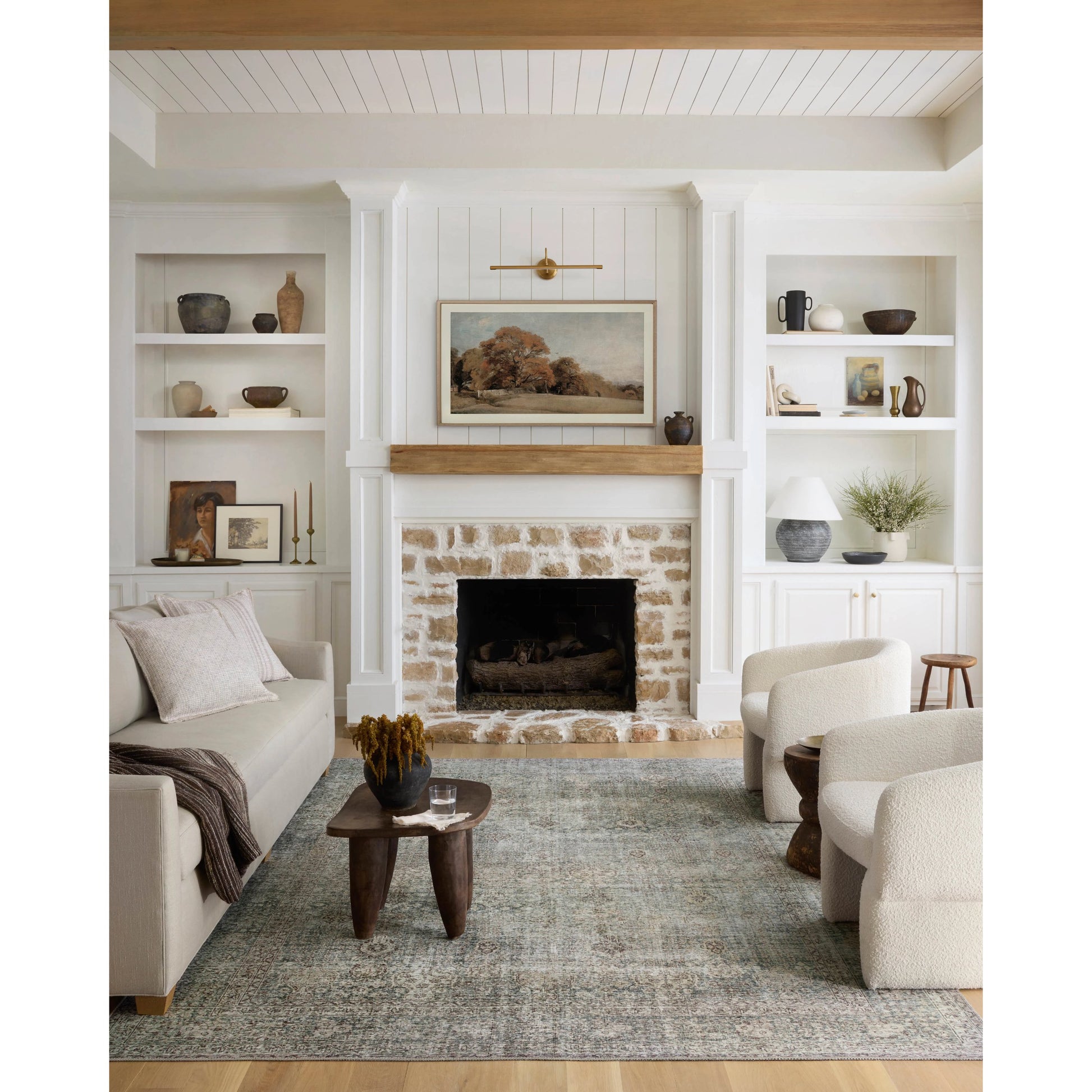 Jules JUL-08 Rug by Chris Loves Julia x Loloi in emerald, antique ivory. Made from 100% polyester in a unique style.