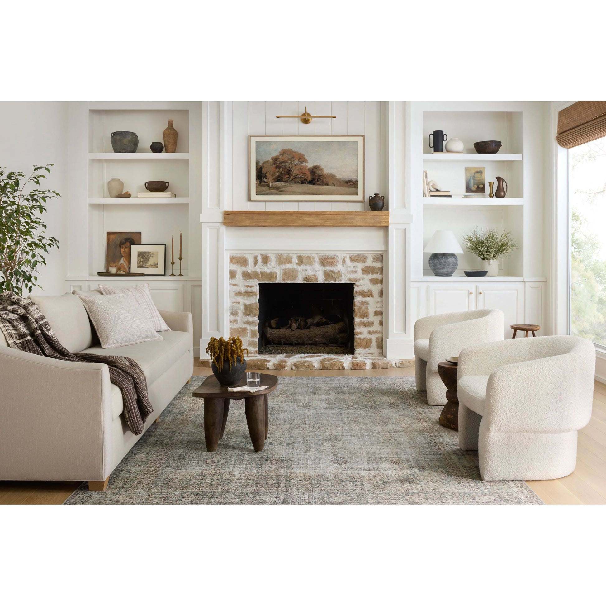 Jules JUL-08 Rug by Chris Loves Julia x Loloi in emerald, antique ivory. Made from 100% polyester in a unique style.