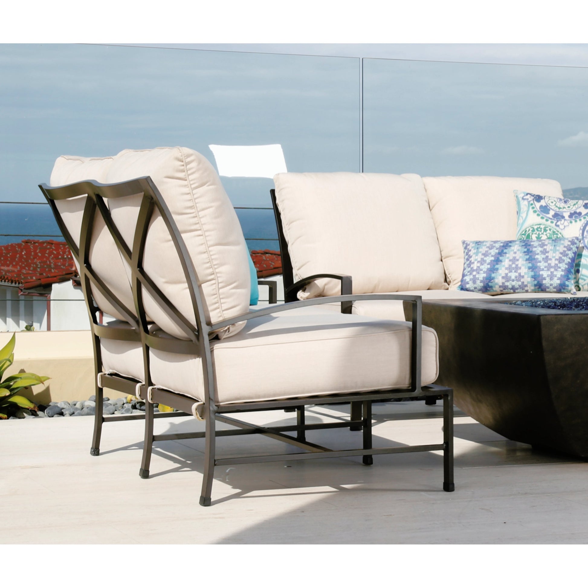 La Jolla Outdoor  Loveseat by Sunset West in browns. Made from aluminum in a modern style.