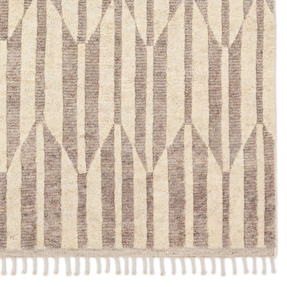 Keoka Quest KEO12 Rug by Jaipur Living in cream, gray. Made from 90% wool, 10% cotton in a unique style.