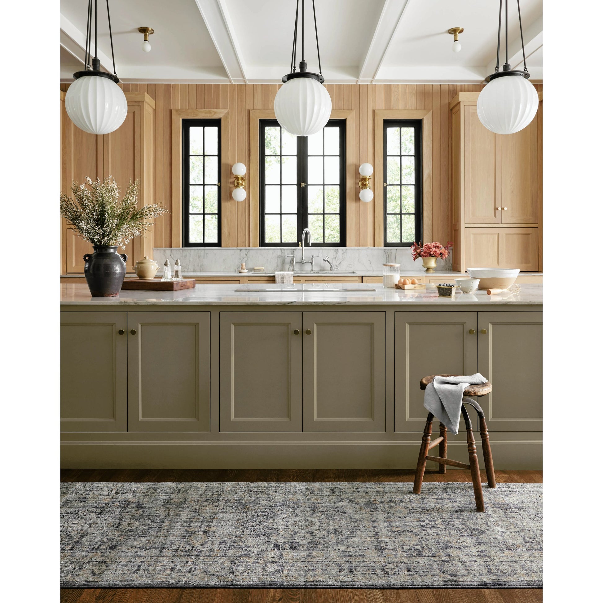 Katherine KES-03 Rug by Jean Stoffer x Loloi. Made from 100% polyester in a unique s