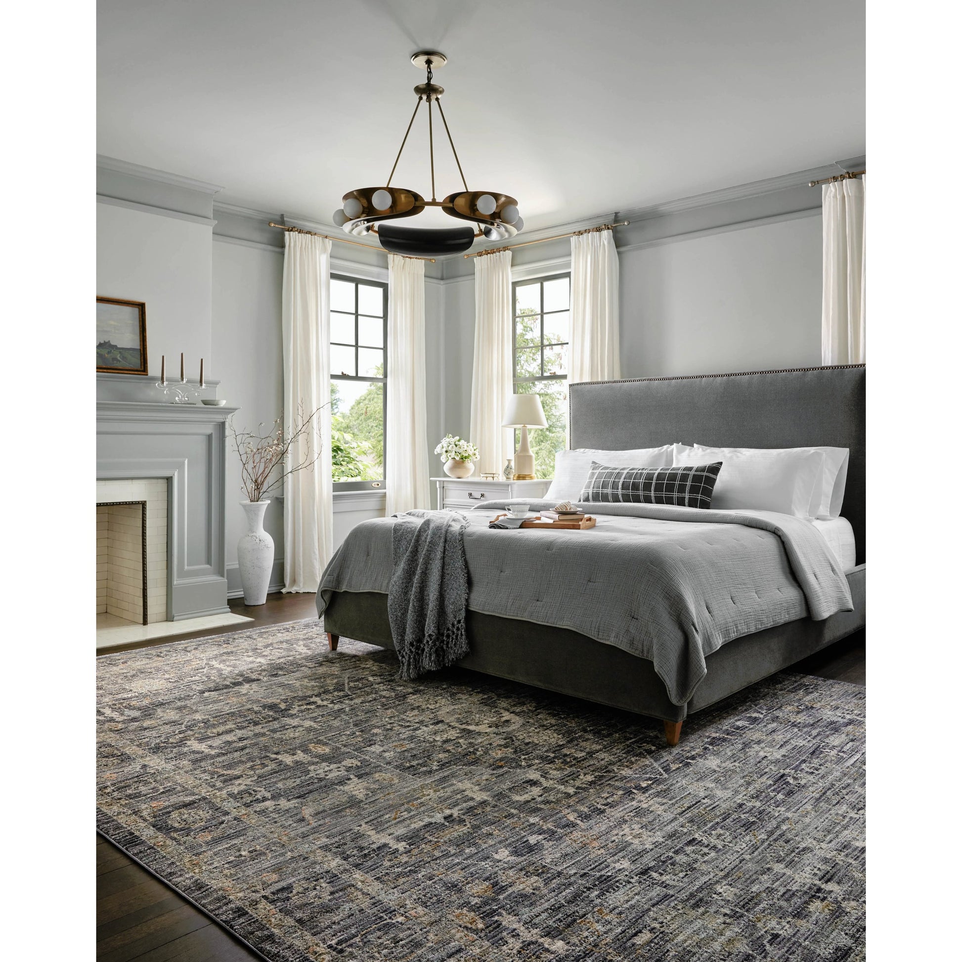 Katherine KES-03 Rug by Jean Stoffer x Loloi. Made from 100% polyester in a unique style.