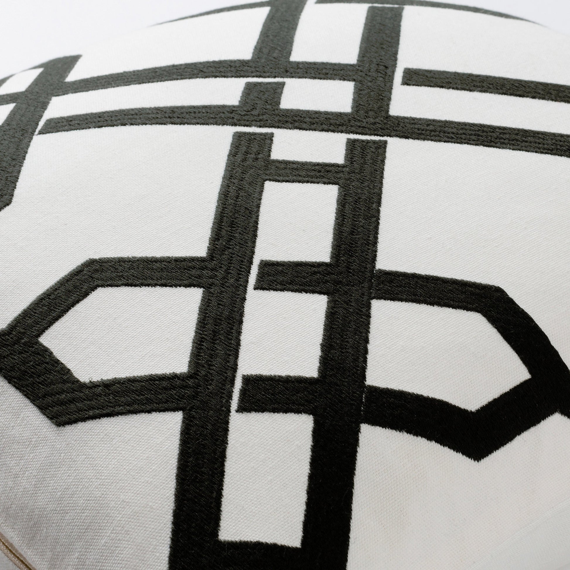 Kingdom Pillow - 17736 by Surya in off-white, black. Made from 100% cotton in a modern style.