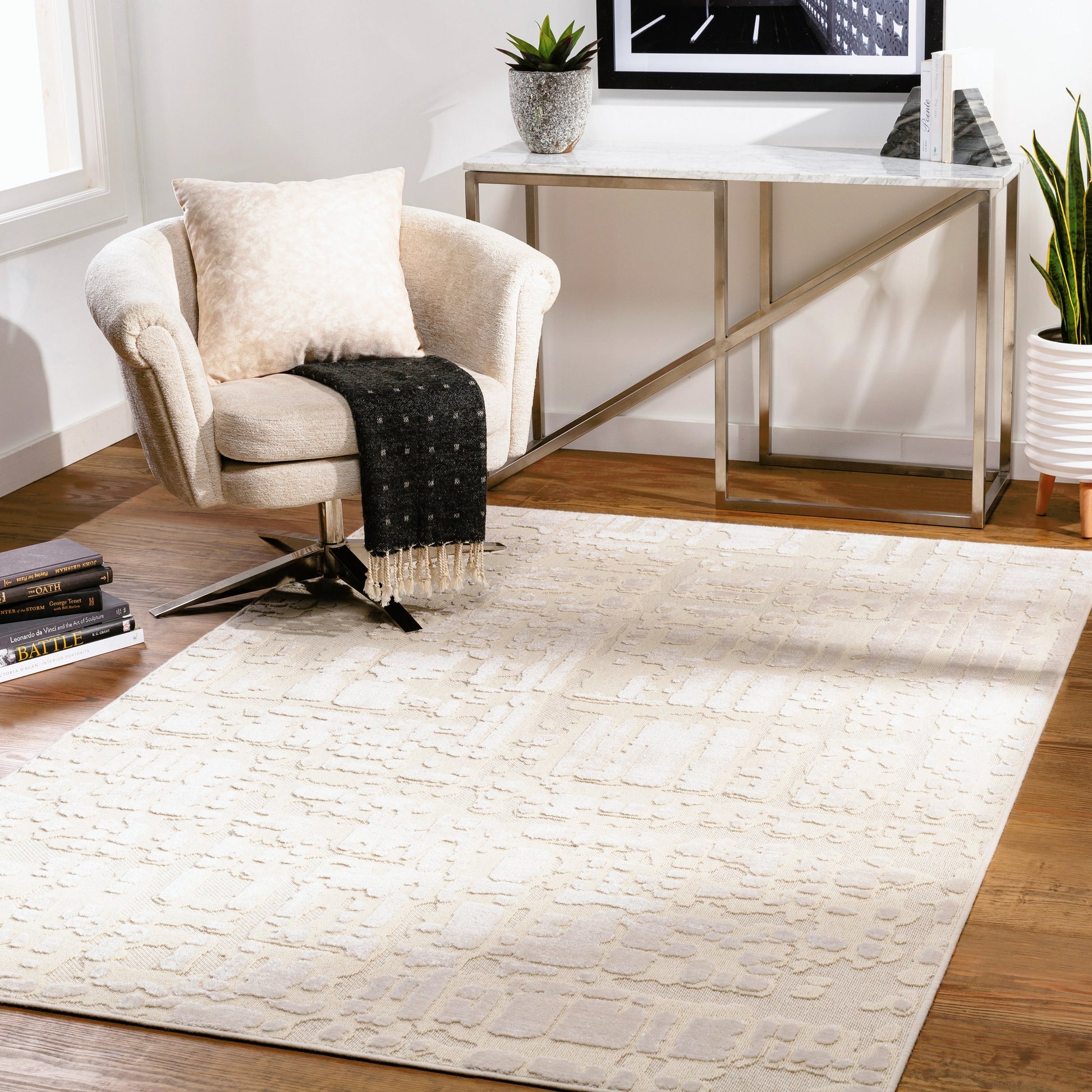 Kingston Rug - 29822 by Livabliss in cream, light beige. Made from 51% viscose, 49% wool in a unique style.