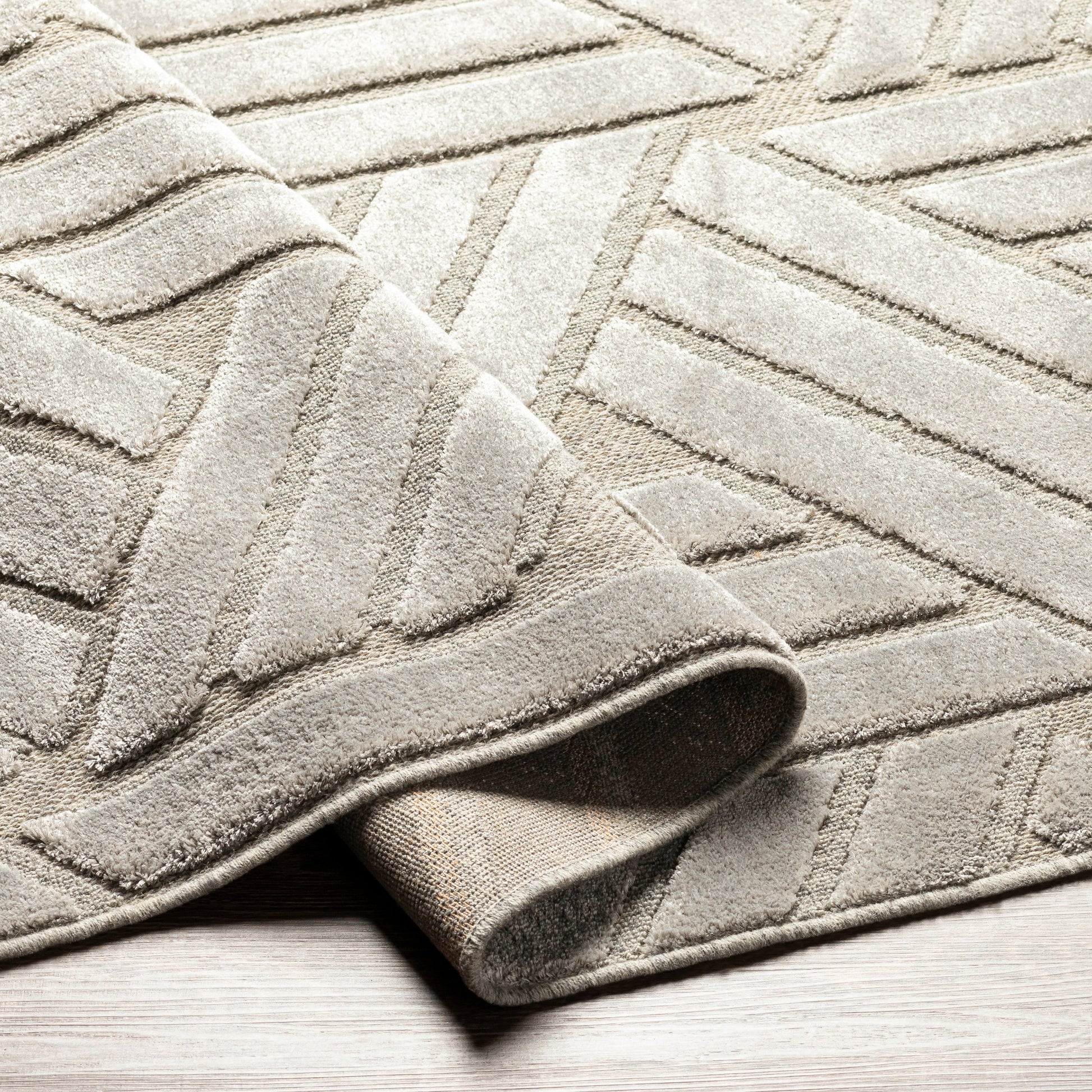 Kingston Rug - 29824 by Livabliss in gray, medium gray. Made from 51% viscose, 49% wool in a unique style.