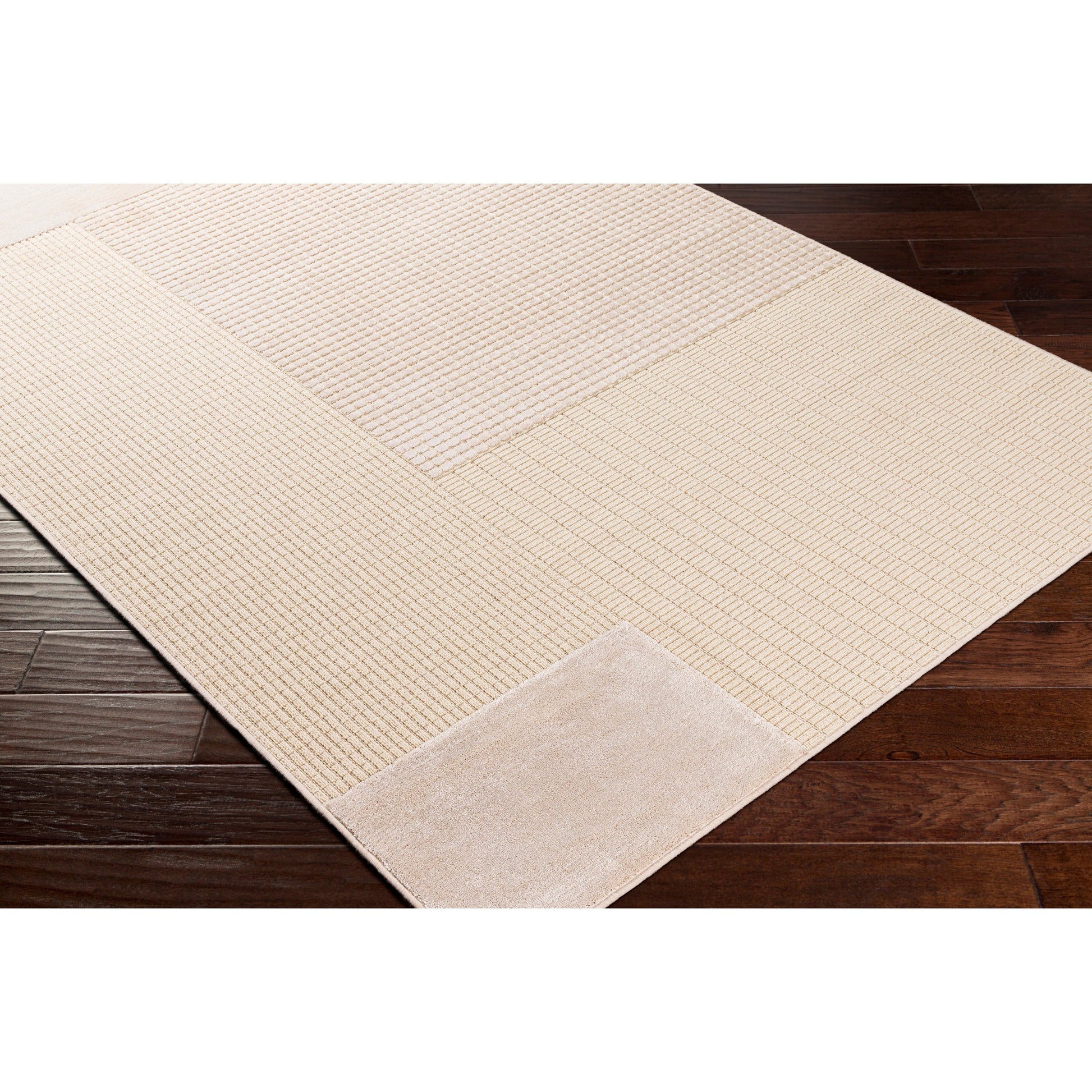 Kingston Rug - 29829 by Livabliss. Made from 51% viscose, 49% wool in a unique style.