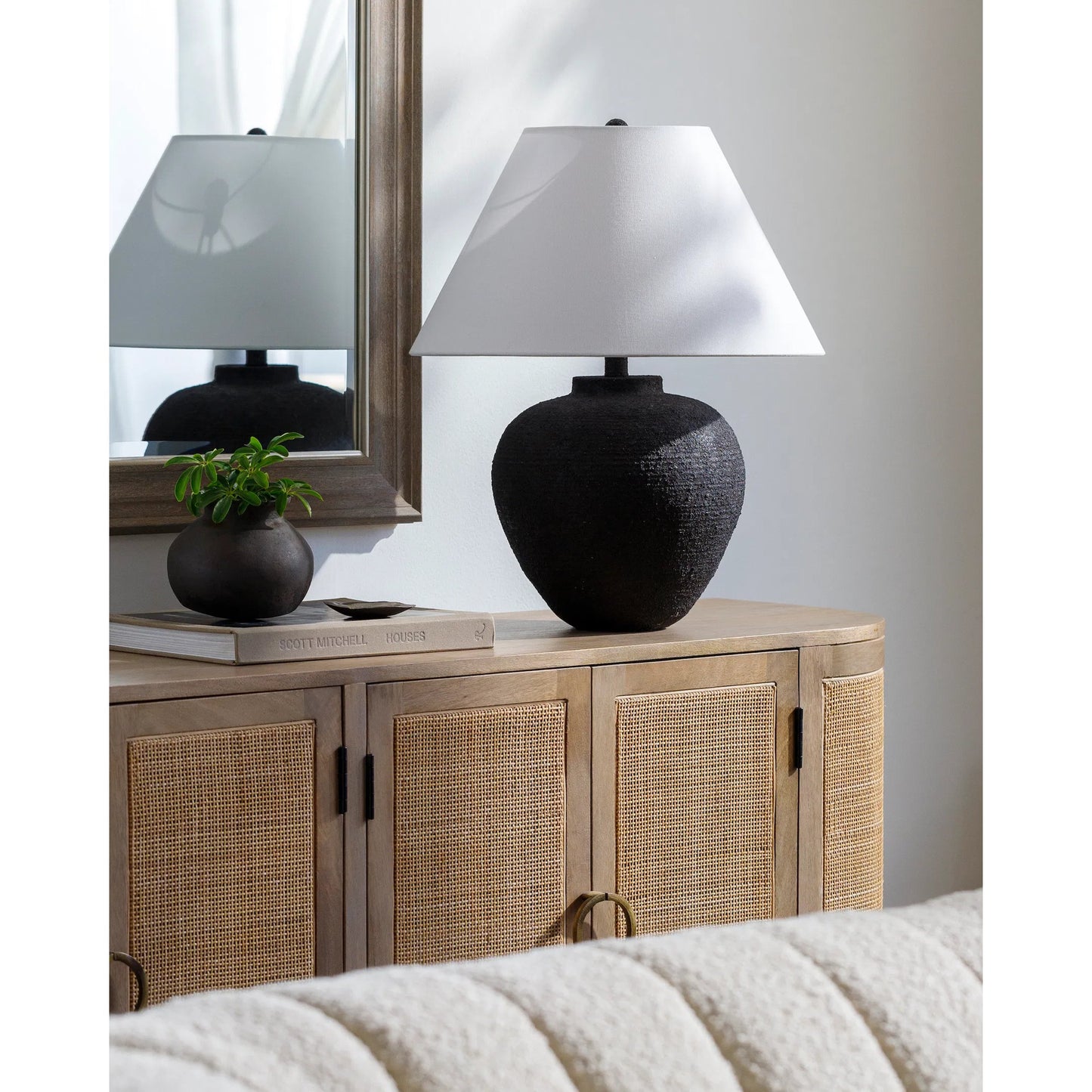 006 SI-2168096 | Lifestyle | Kaliyu Table Lamp - 531306 by Livabliss in paintedpainted. Made from resin, linen, metal, plastic in a modern style.