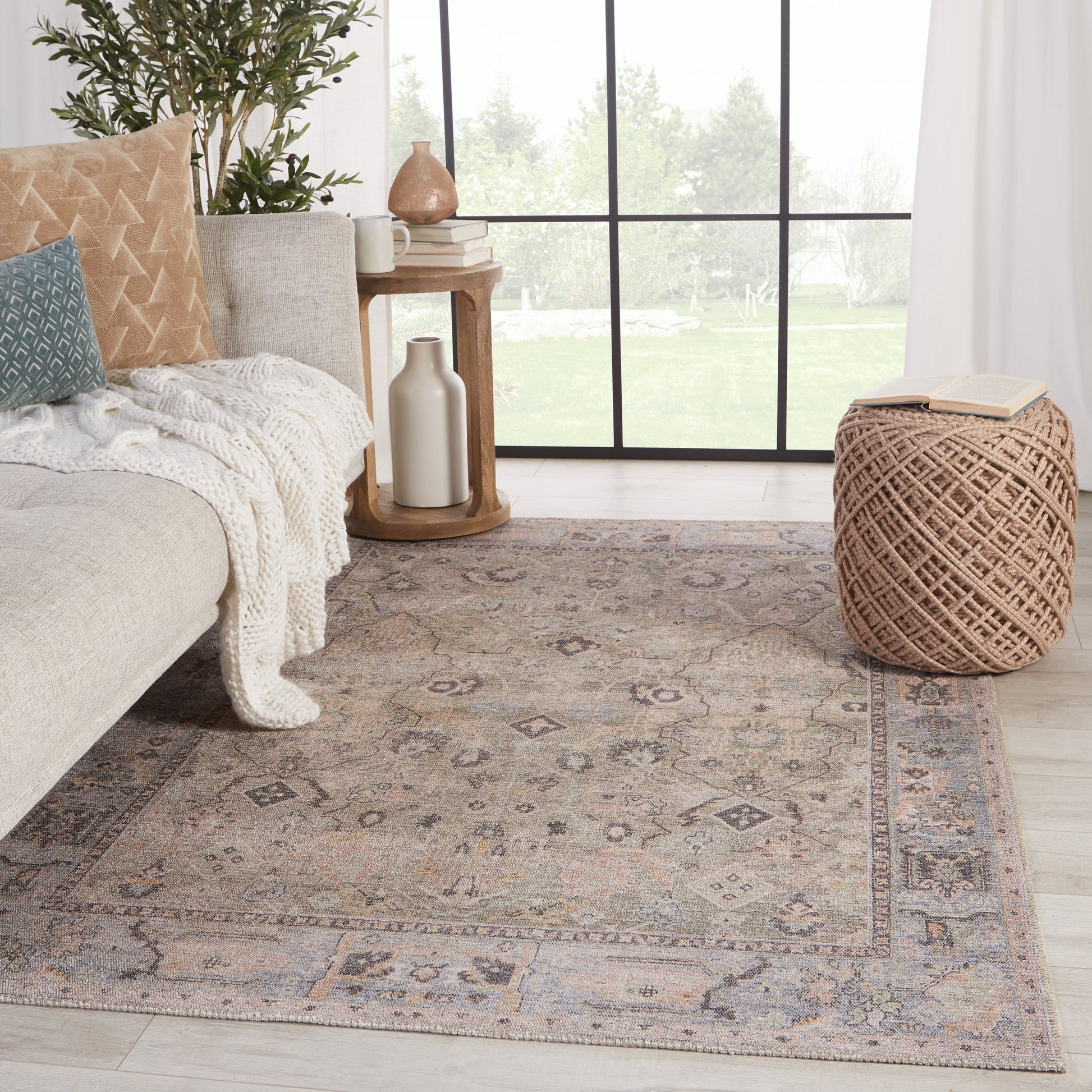 Kindred KND11 Rug by Jaipur Living. Made from 100% polyester in a unique style.