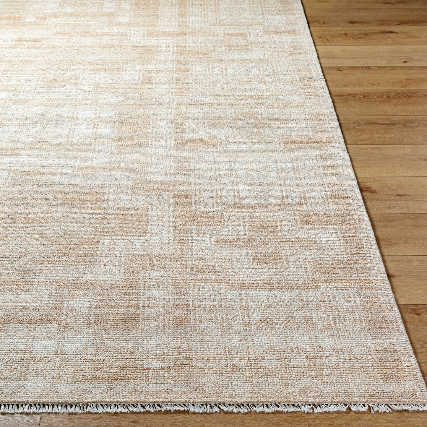 003 SI-2164490,SI-2164491,SI-2164492,SI-2164493,SI-2164494 | Closeup | Kunal Rug - 529047 by Surya in pearl, natural. Made from wool in a unique style.