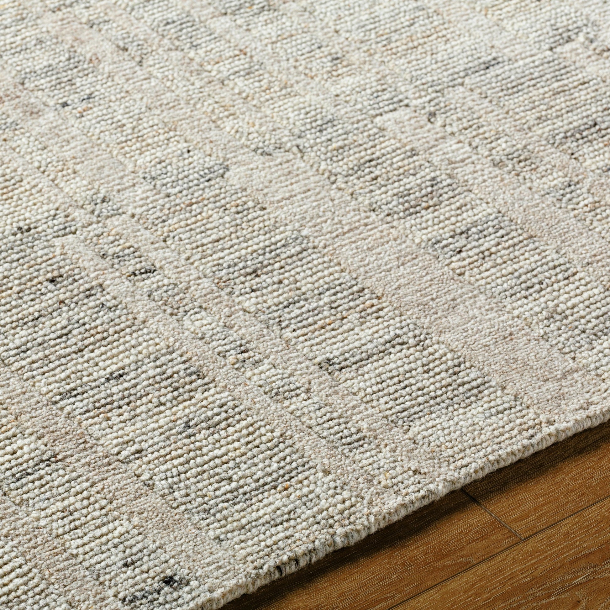 Knoxville Rug - 529068 by Surya in ivory, taupe, slate gray, charcoal. Made from wool in a unique style.