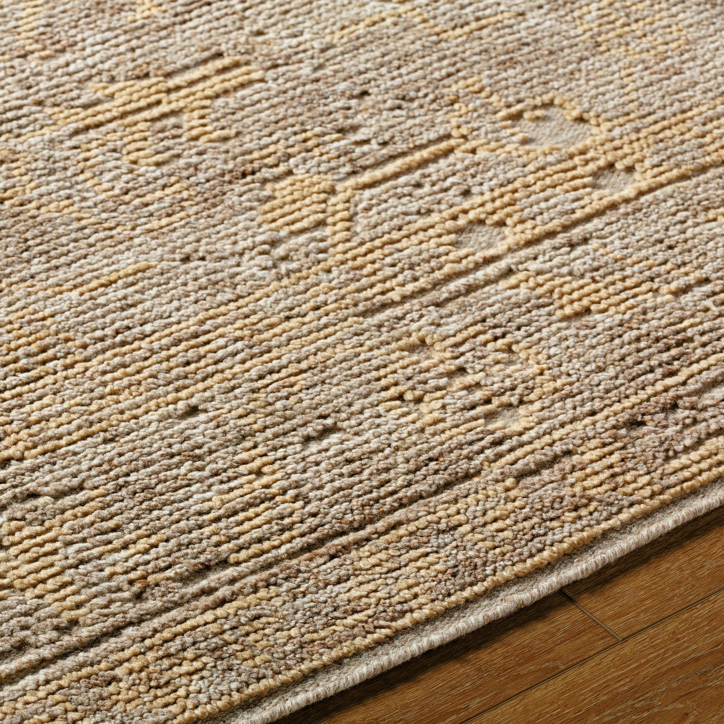 004 SI-2164557,SI-2164558,SI-2164559,SI-2164560,SI-2164561 | Closeup | Kimberly Rug - 529169 by Surya in light silver, ash. Made from wool in a unique style.