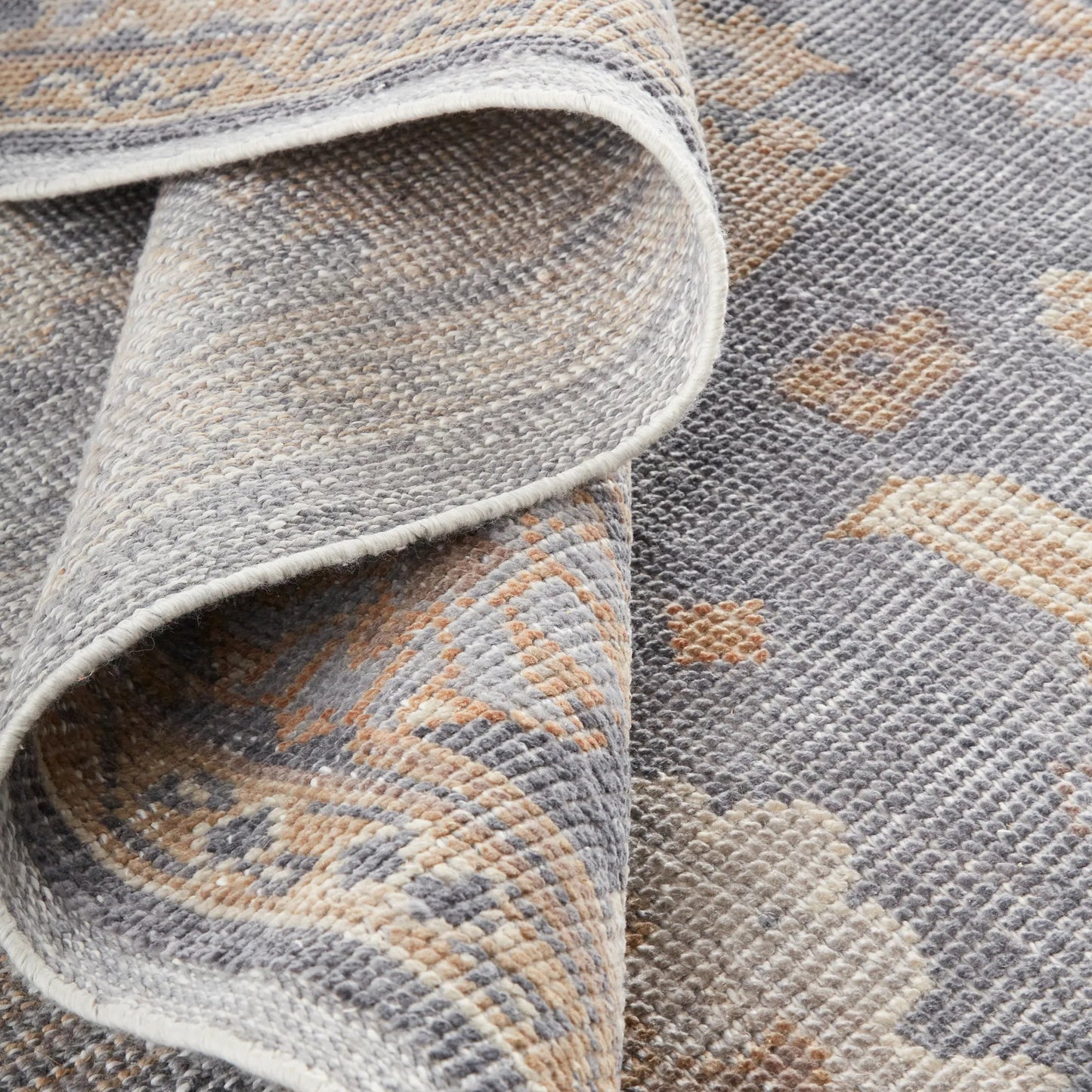 025 SI-1830362,SI-1830363,SI-1830364,SI-1830365,SI-1830367 | Closeup | Wendover Transitional Oriental Rug - 6842F by Feizy in gray, blue, tan. Made from pet in a unique style.