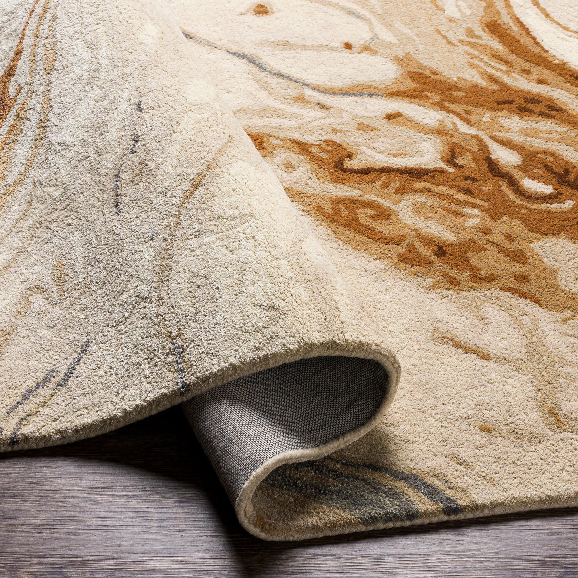 Kavita Rug - 29597 by Surya. Made from 50% viscose, 50% wool in a unique style.