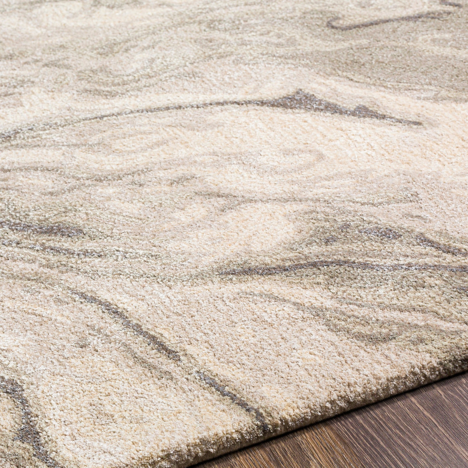 Kavita Rug - 29597 by Surya. Made from 50% viscose, 50% wool in a unique style.