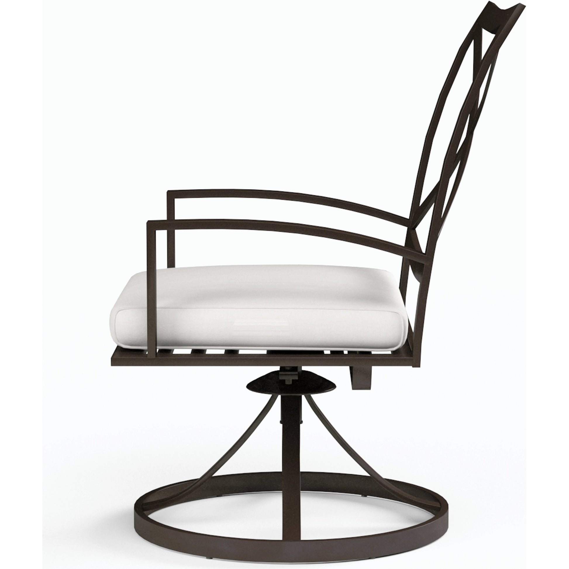 La Outdoor Jolla Dining Chair by Sunset West in espresso. Made from aluminum in a modern style.
