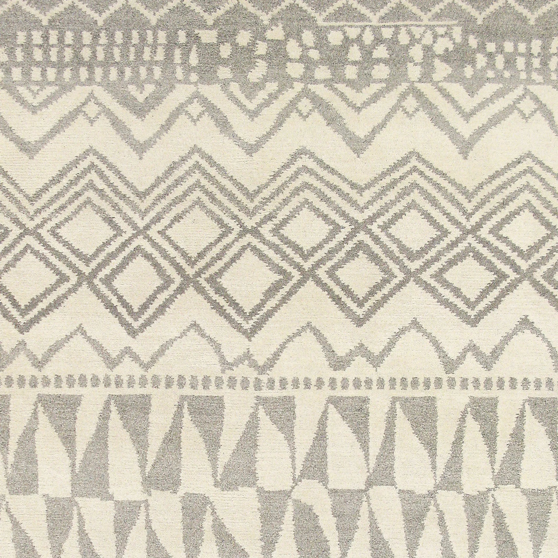 Kyah KYA-9120 Rug by Surya in ivory, light gray. Made from 100% new zealand wool in a unique style.