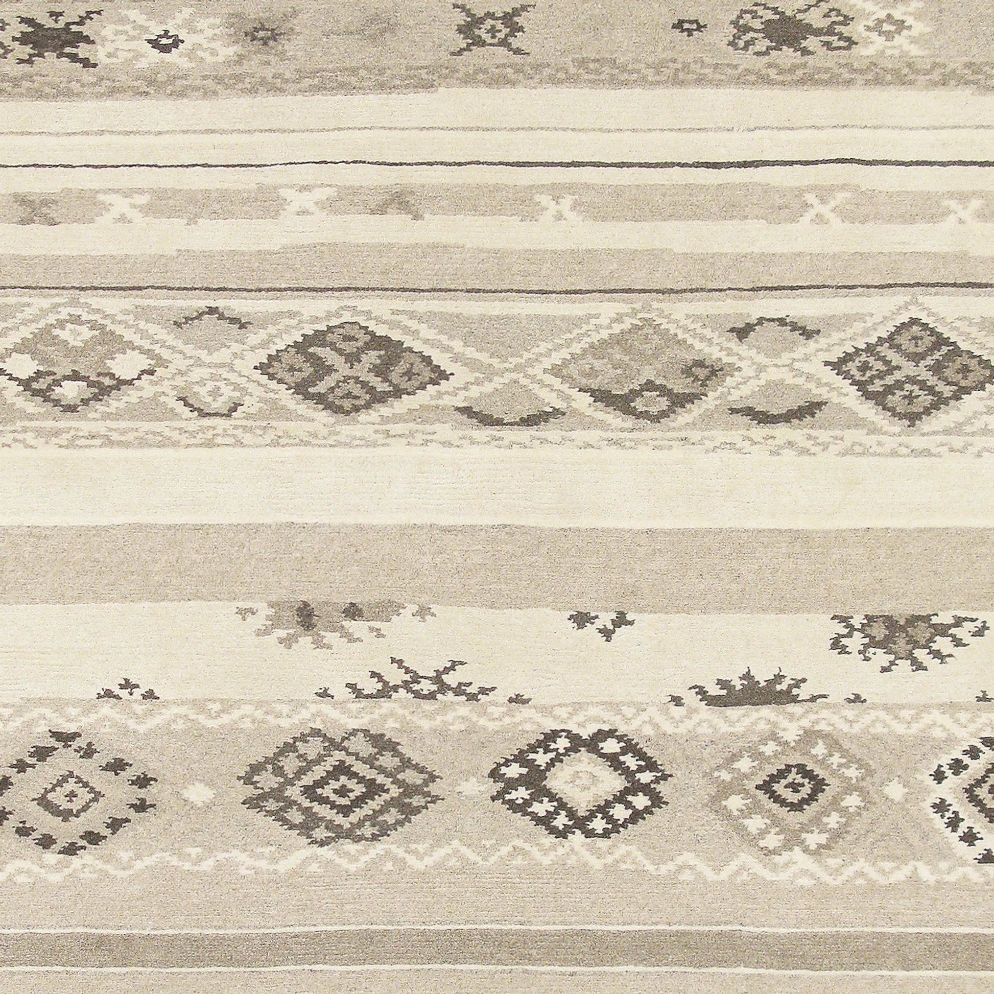 Kyah KYA-9121 Rug by Surya in tan, beige. Made from 100% new zealand wool in a unique style.