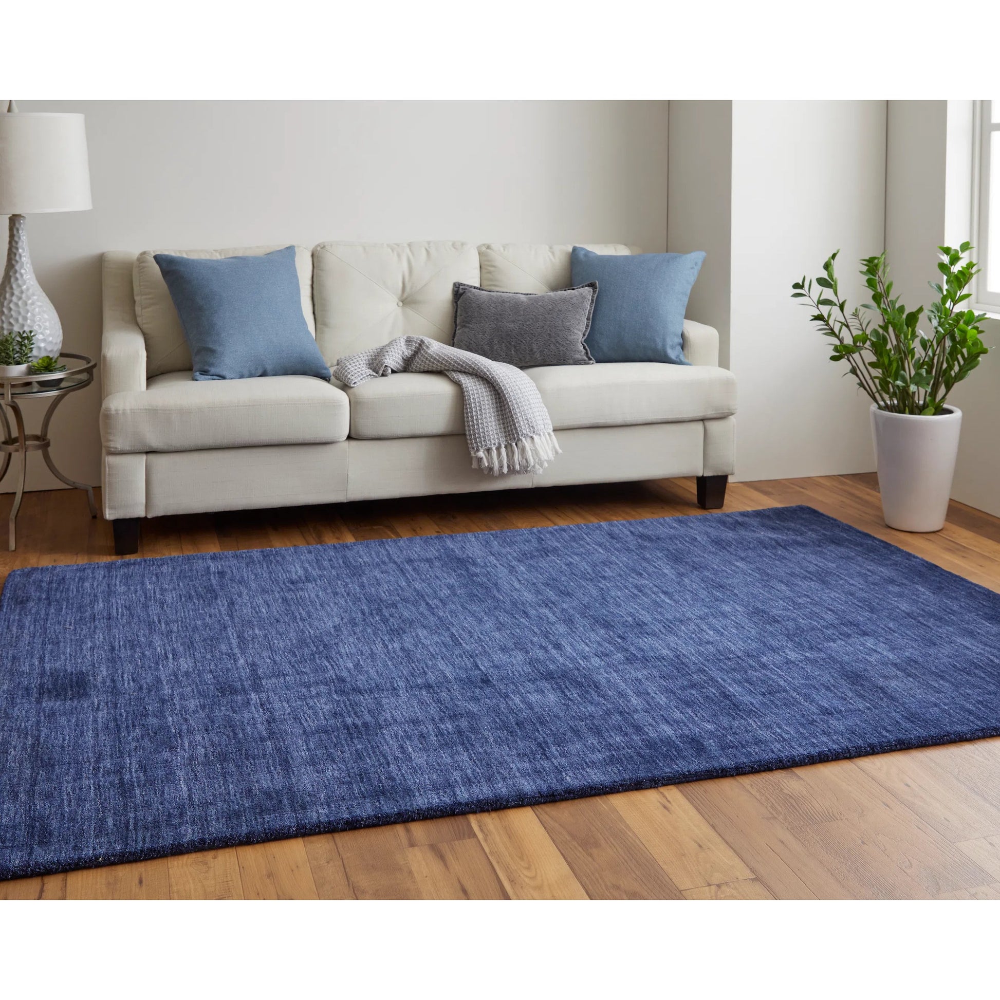 Luna Solid Rug - 8049F by Feizy. Made from wool in a unique style.