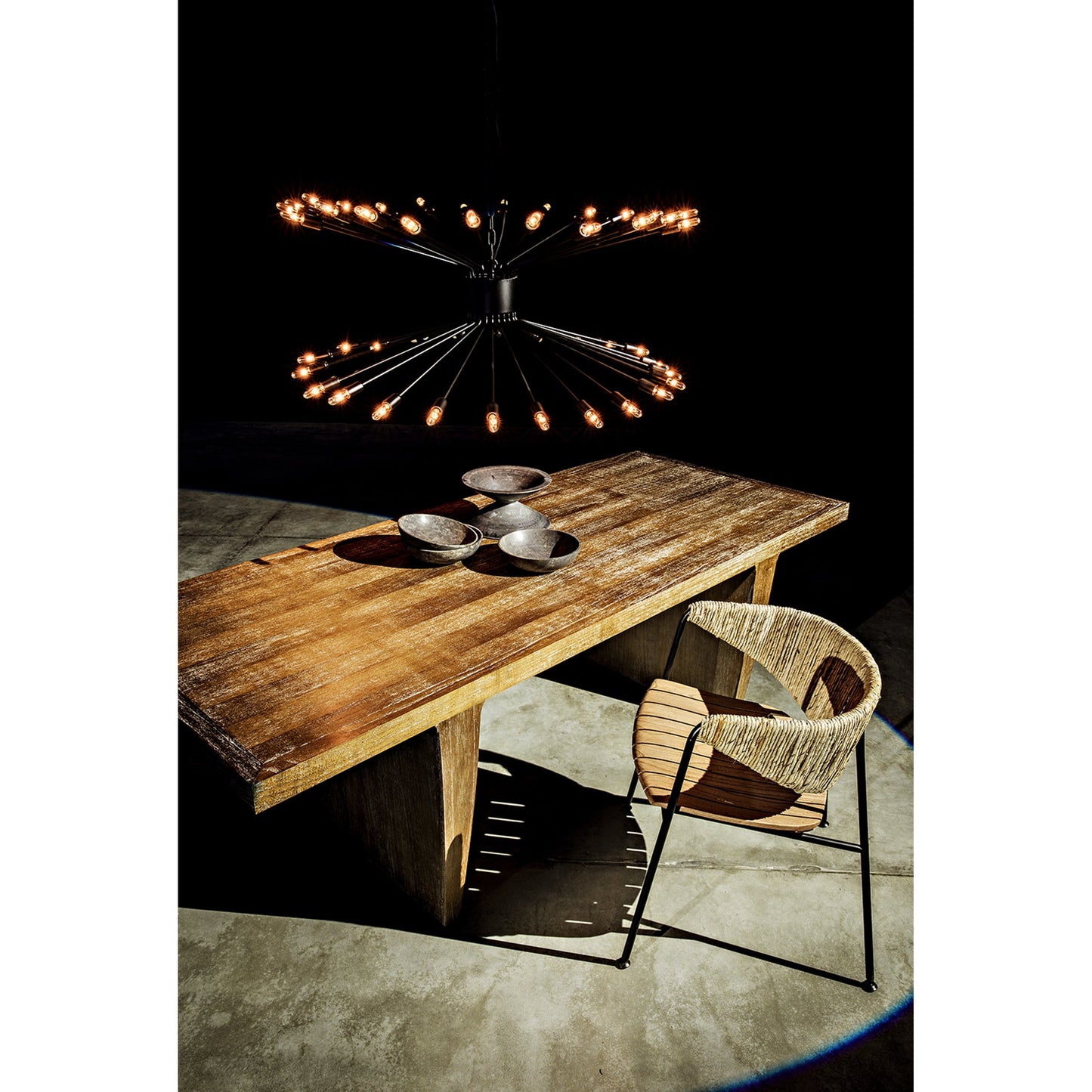 009 SI-1707244 | Lifestyle | Lamberto Chandelier by Noir in black metal. Made from metal in a modern style.