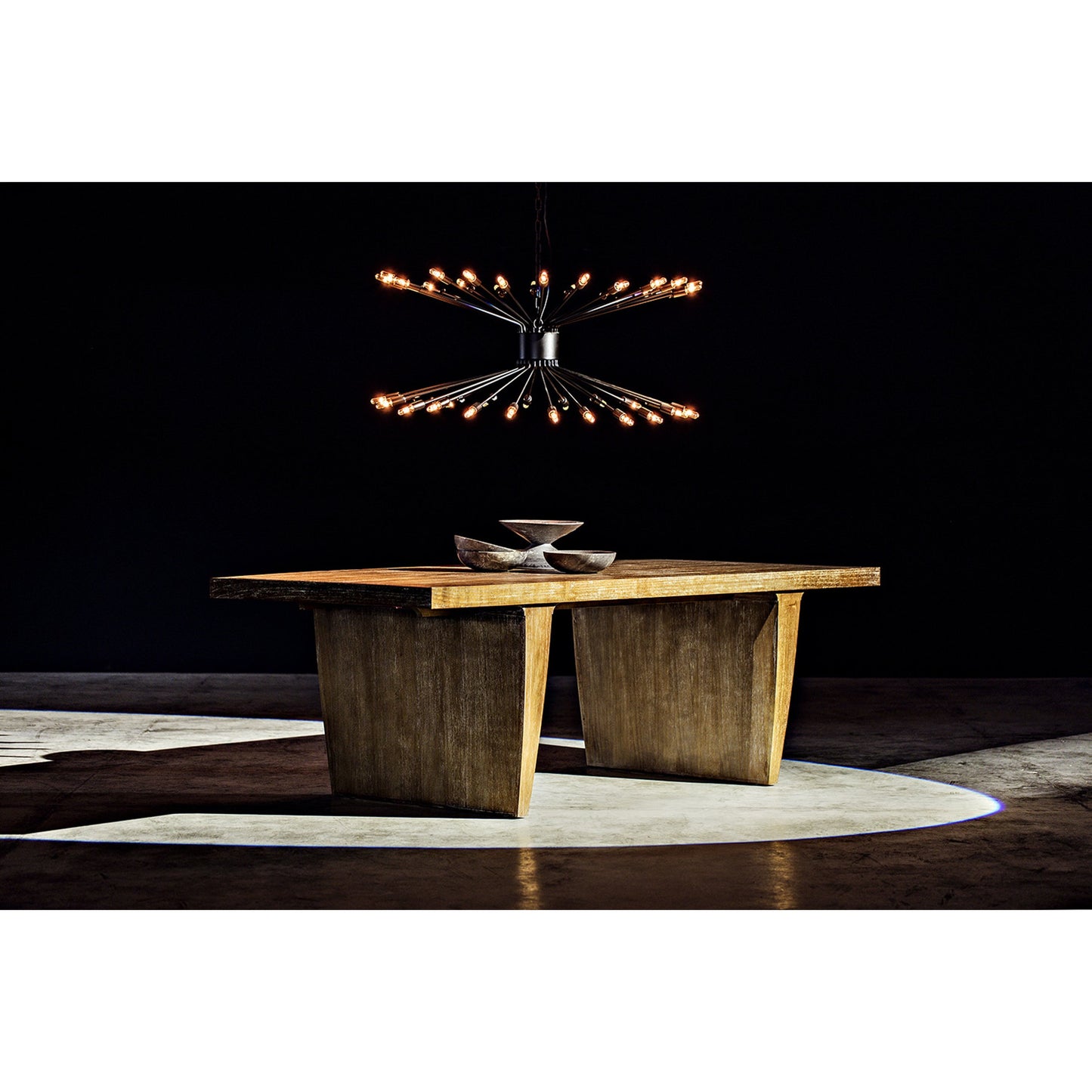 008 SI-1707244 | Lifestyle | Lamberto Chandelier by Noir in black metal. Made from metal in a modern style.