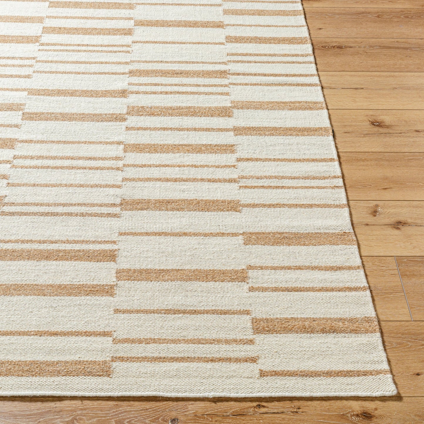 003 SI-2164734,SI-2164735,SI-2164736 | Closeup | Lanesra Rug - 531129 by Livabliss in pearl, camel, warm grey. Made from wool in a unique style.
