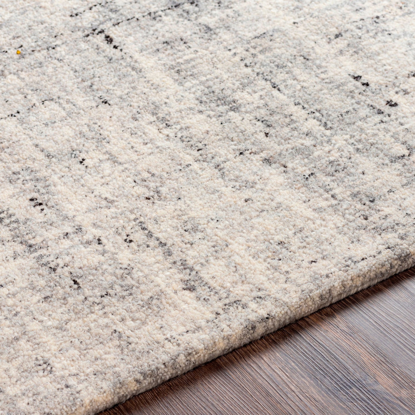 004 SI-1885429,SI-1885430,SI-1885432 | Closeup | Lucca LCA-2300 Rug by Surya in medium gray, gray, black, cream. Made from 100% wool in a unique style.