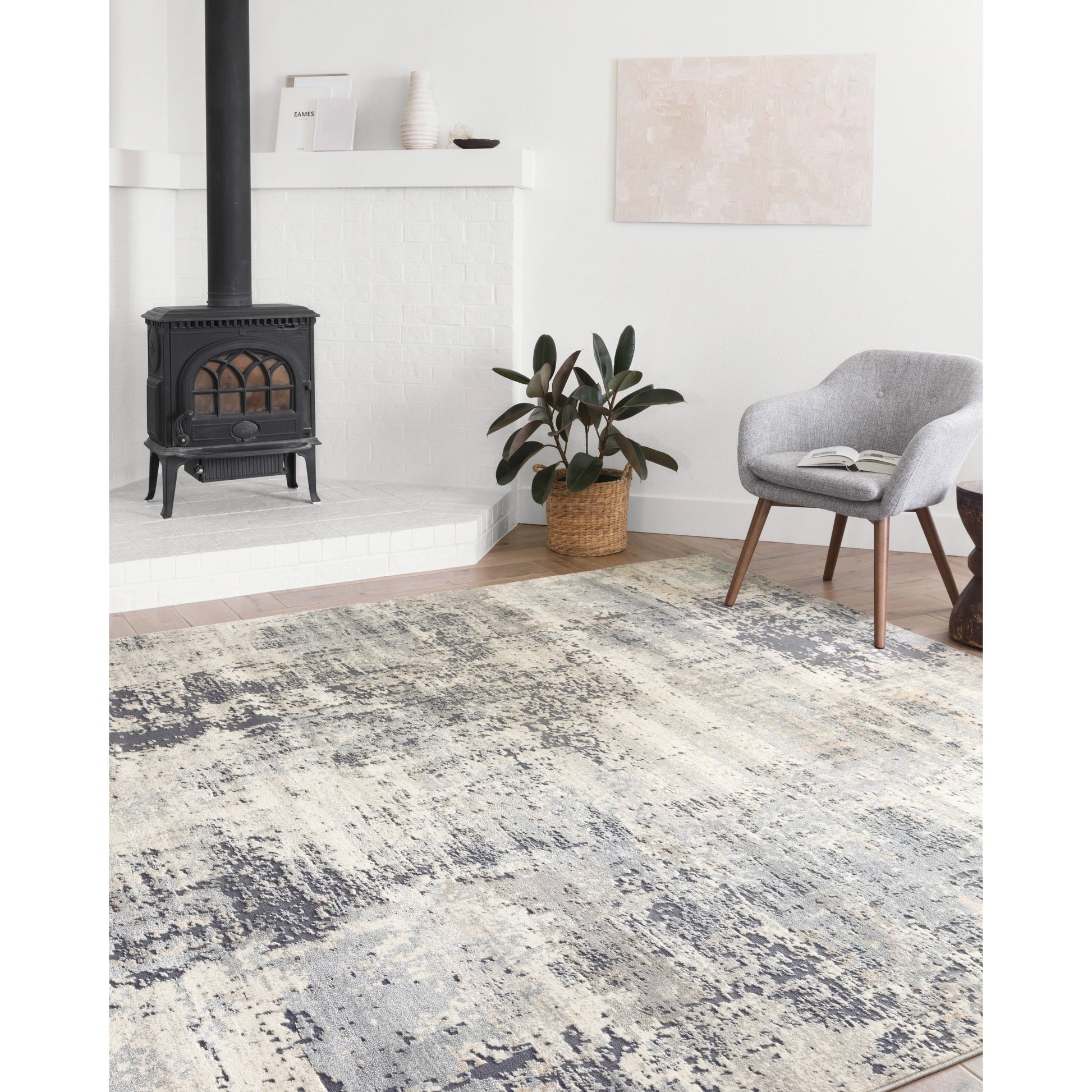 Lucia LUC-06 Rug by Loloi in granite. Made from polypropylene, polyester in a modern style.