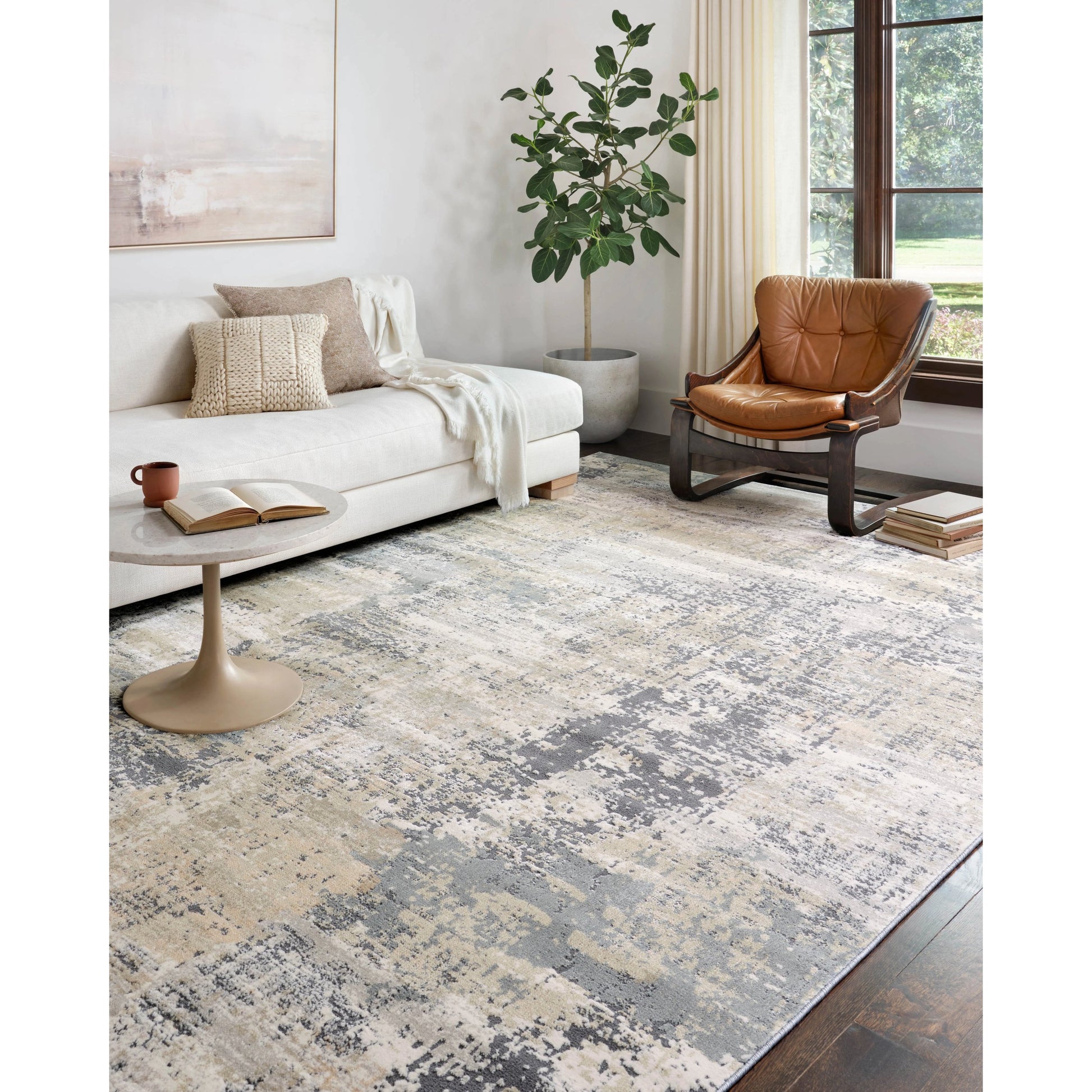 Lucia LUC-06 Rug by Loloi in granite. Made from polypropylene, polyester in a modern style.