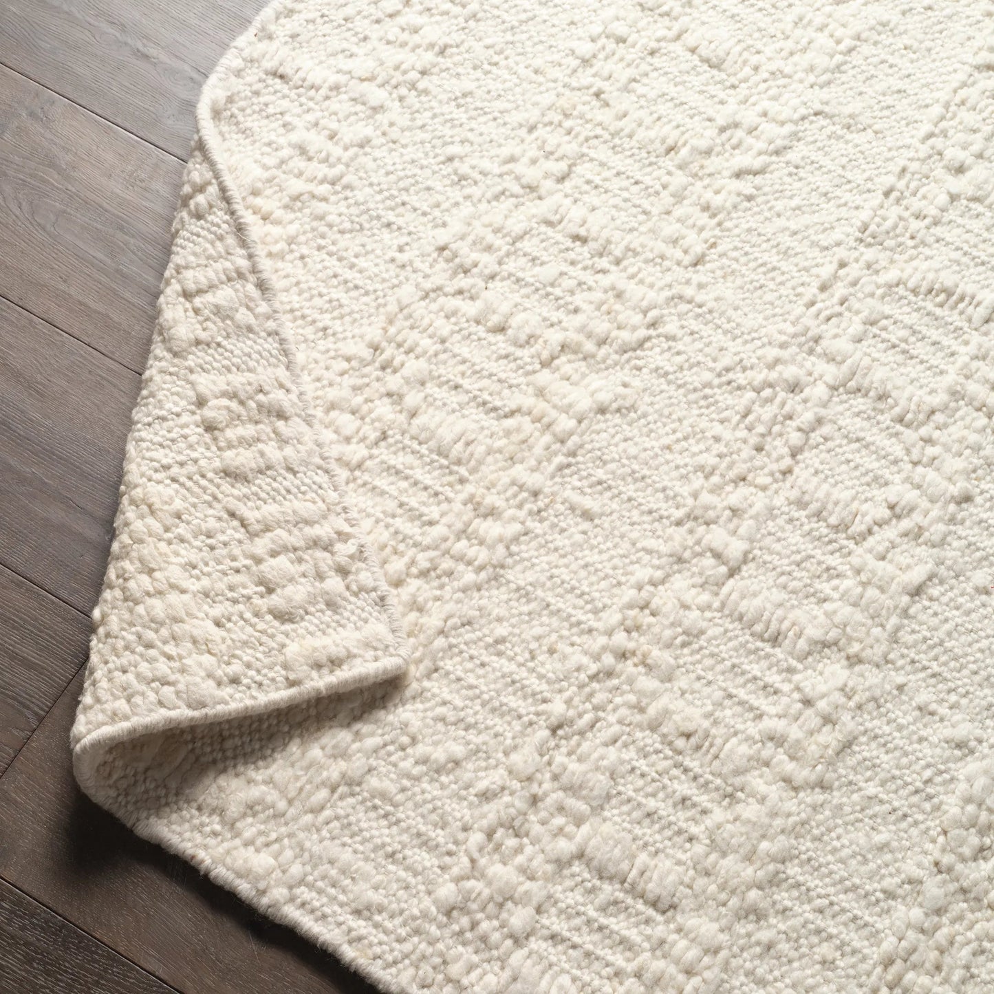 008 SI-2062375,SI-2062376,SI-2062377,SI-2062378 | Closeup | Leona LEO07 Rug by Jaipur Living. Made from 100% wool in a unique style.