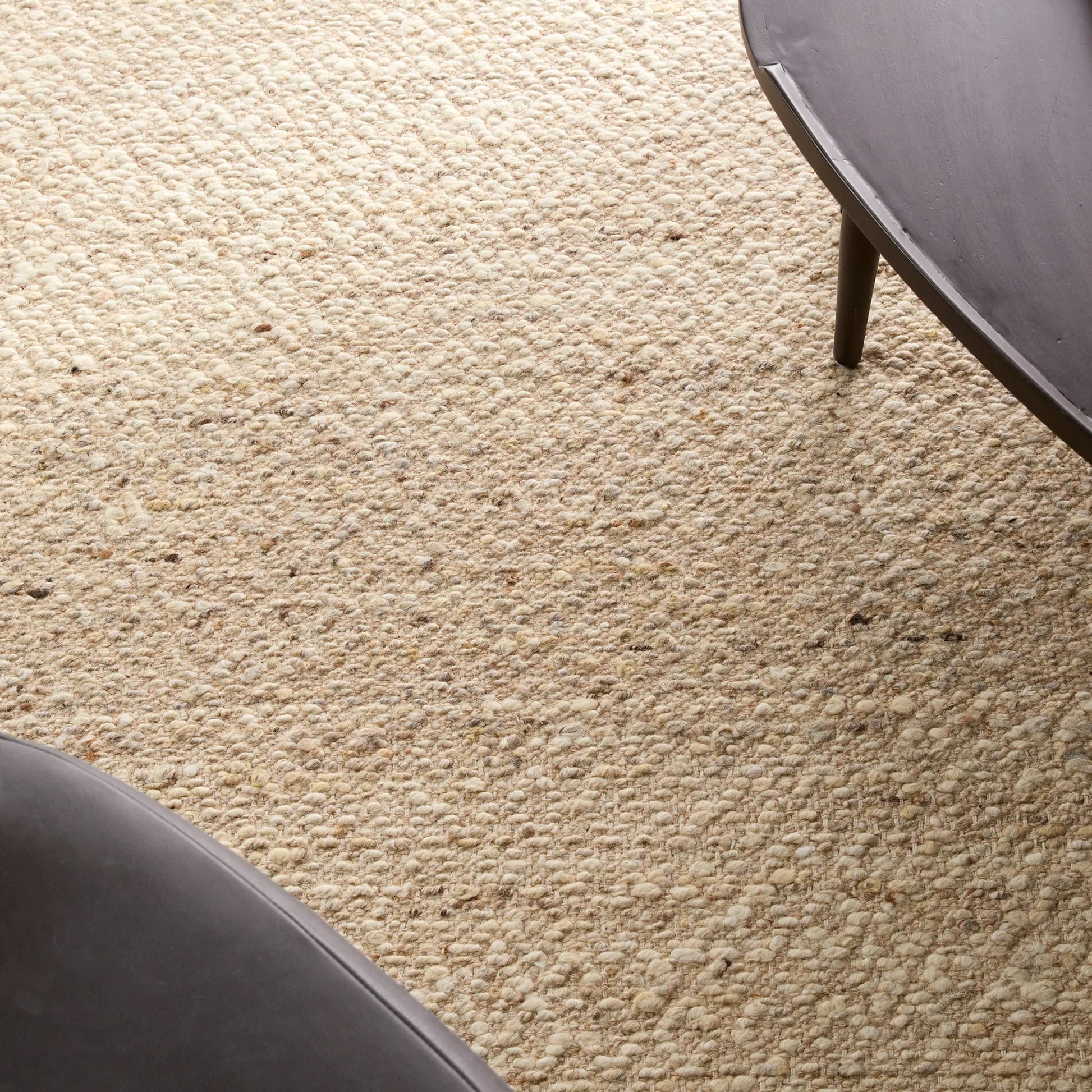 Leona LEO08 Rug by Jaipur Living in natural, tantaupe. Made from 100% wool in a unique style.