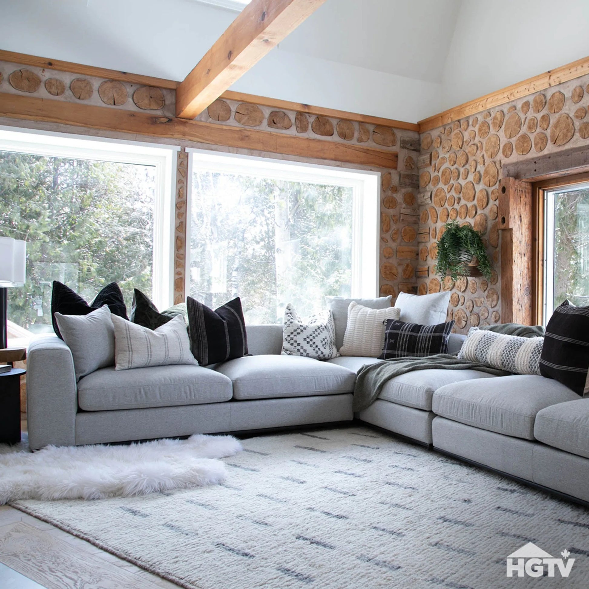 Sullivan Sectional RHF Sofa by LH Imports in alba stone and matte black. Made from unique in a transitional style.