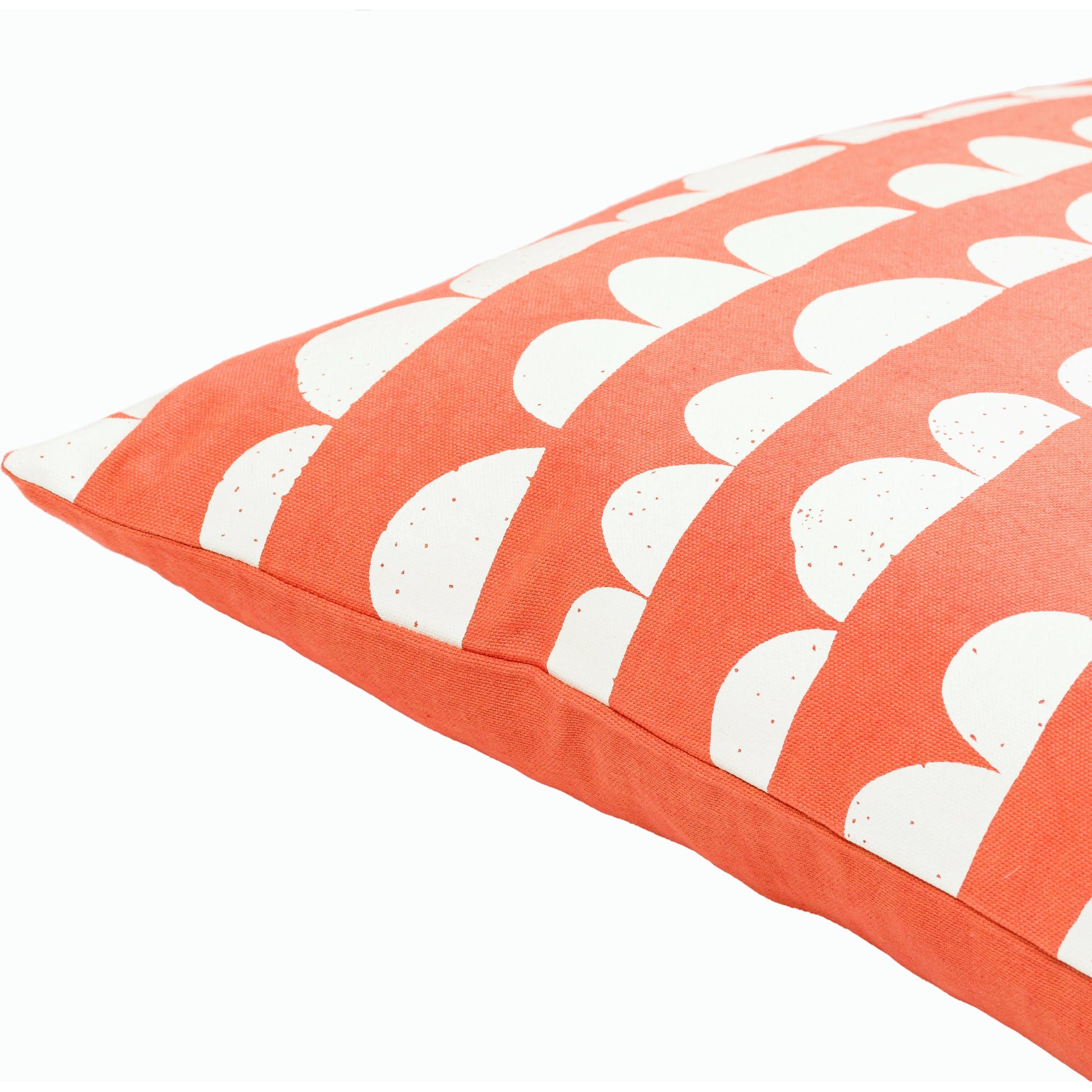 Lachen Pillow - 32244 by Surya. Made from 100% cotton in a modern style.