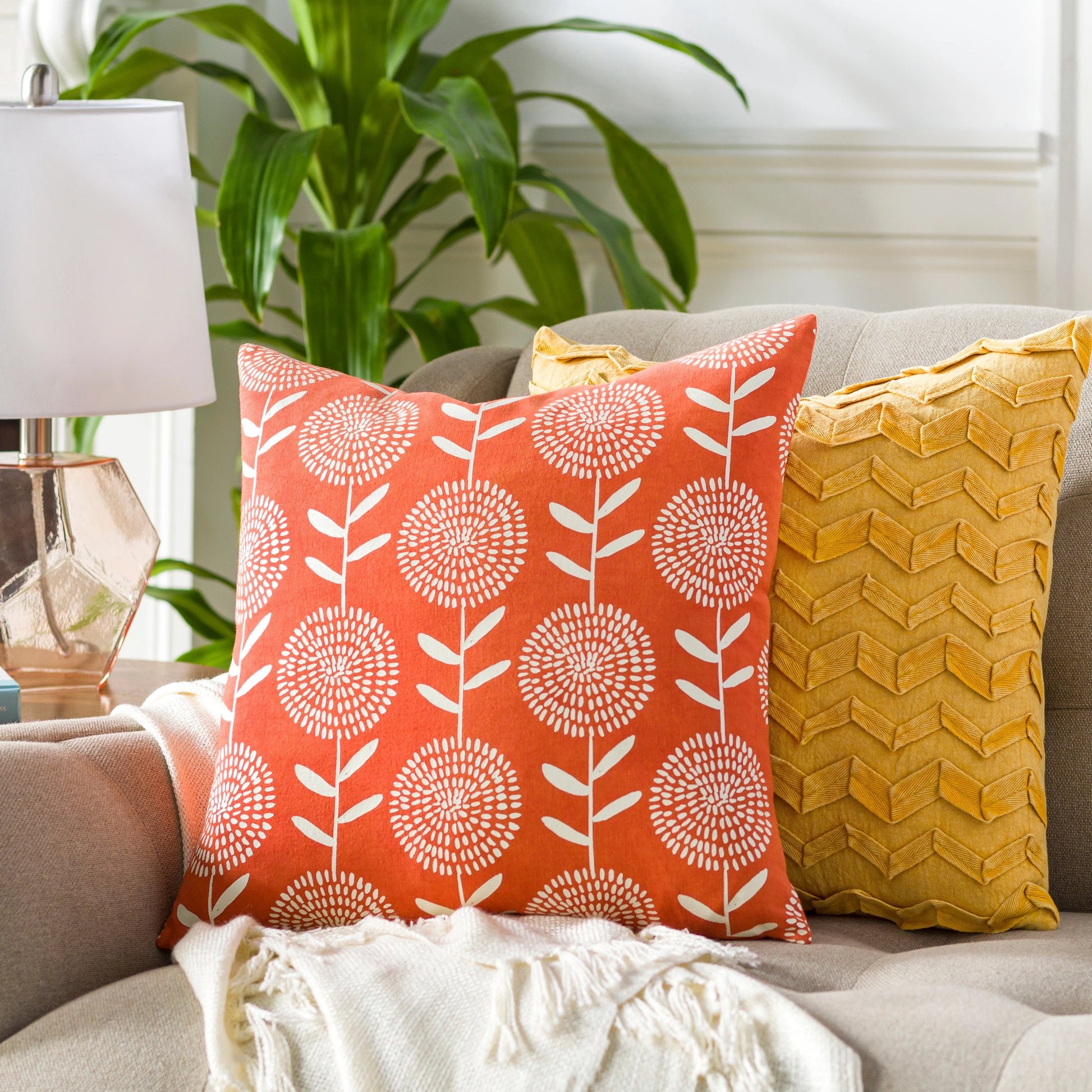 Lachen Pillow - 10578 by Surya. Made from 100% cotton in a unique style.