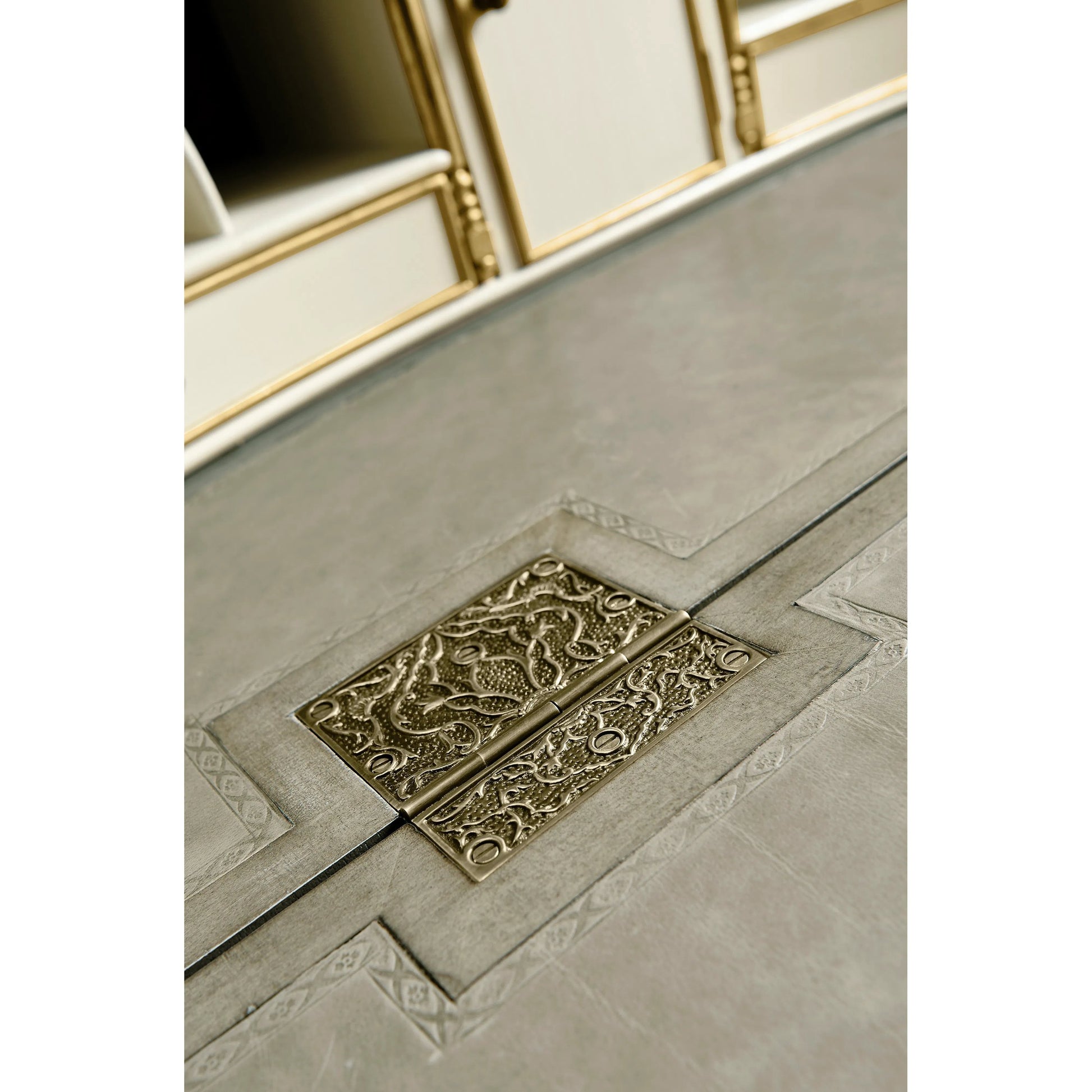 Buckingham Georgian Mahogany Secretary by Jonathan Charles. Made from unique in a cottage & farmhouse style.