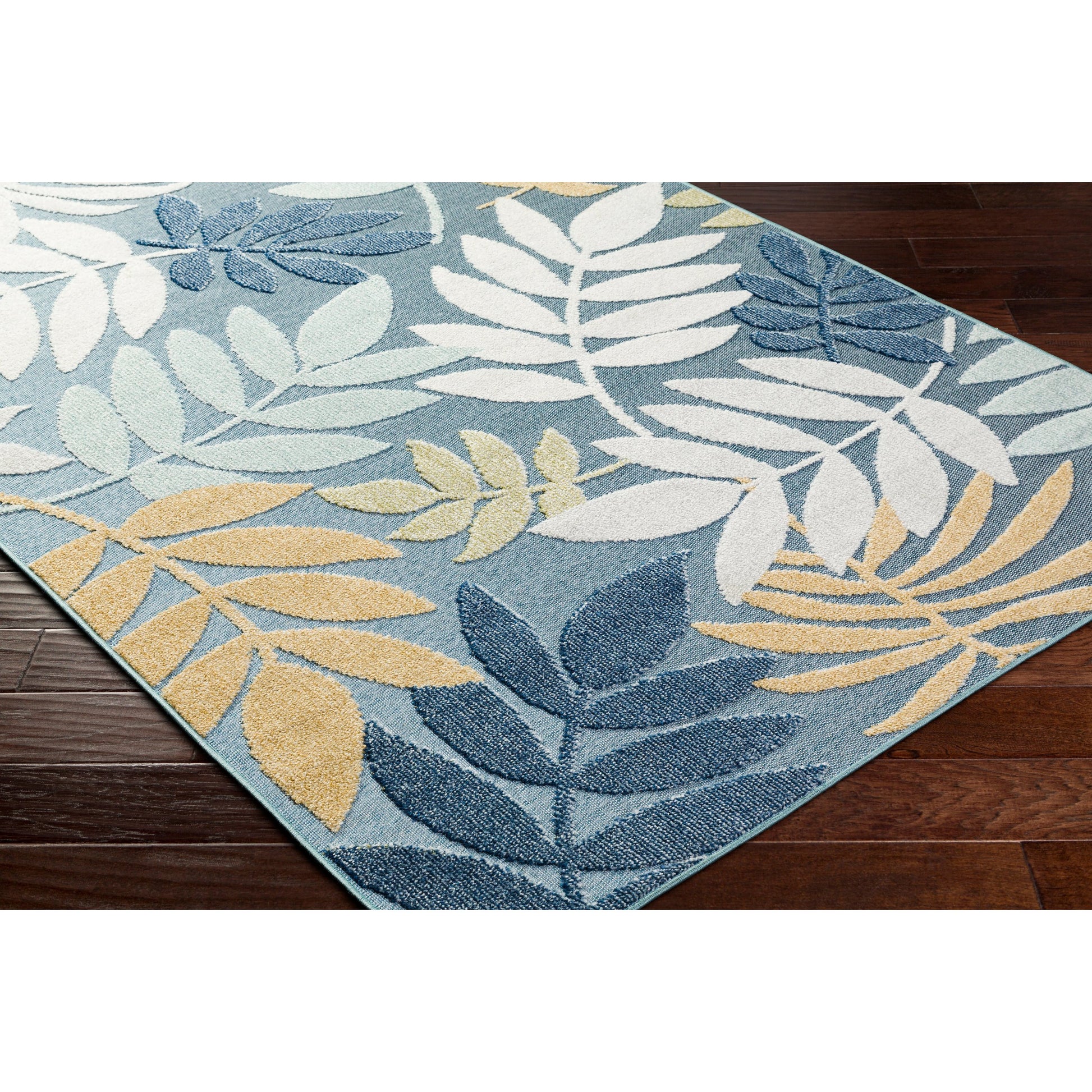Lakeside Rug - 500213 by Livabliss. Made from face: 100% polypropylene, warp: 100% polypropylene in a unique style.