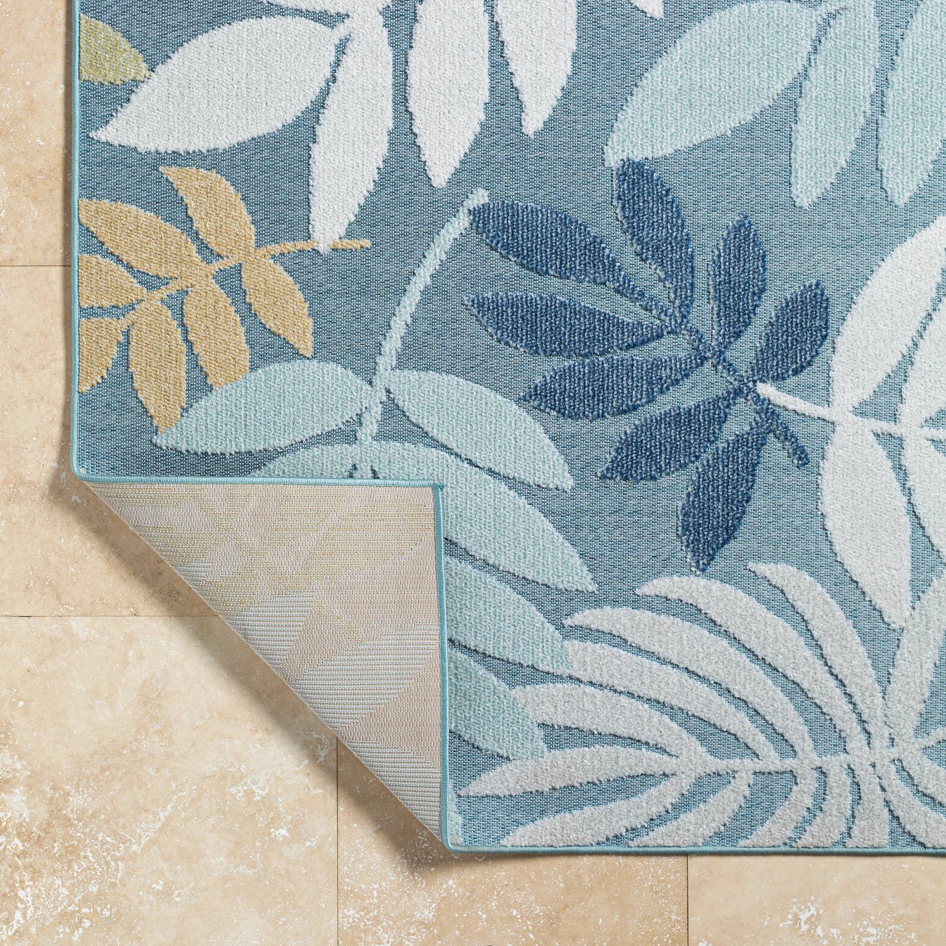 Lakeside Rug - 500213 by Livabliss. Made from face: 100% polypropylene, warp: 100% polypropylene in a unique style.