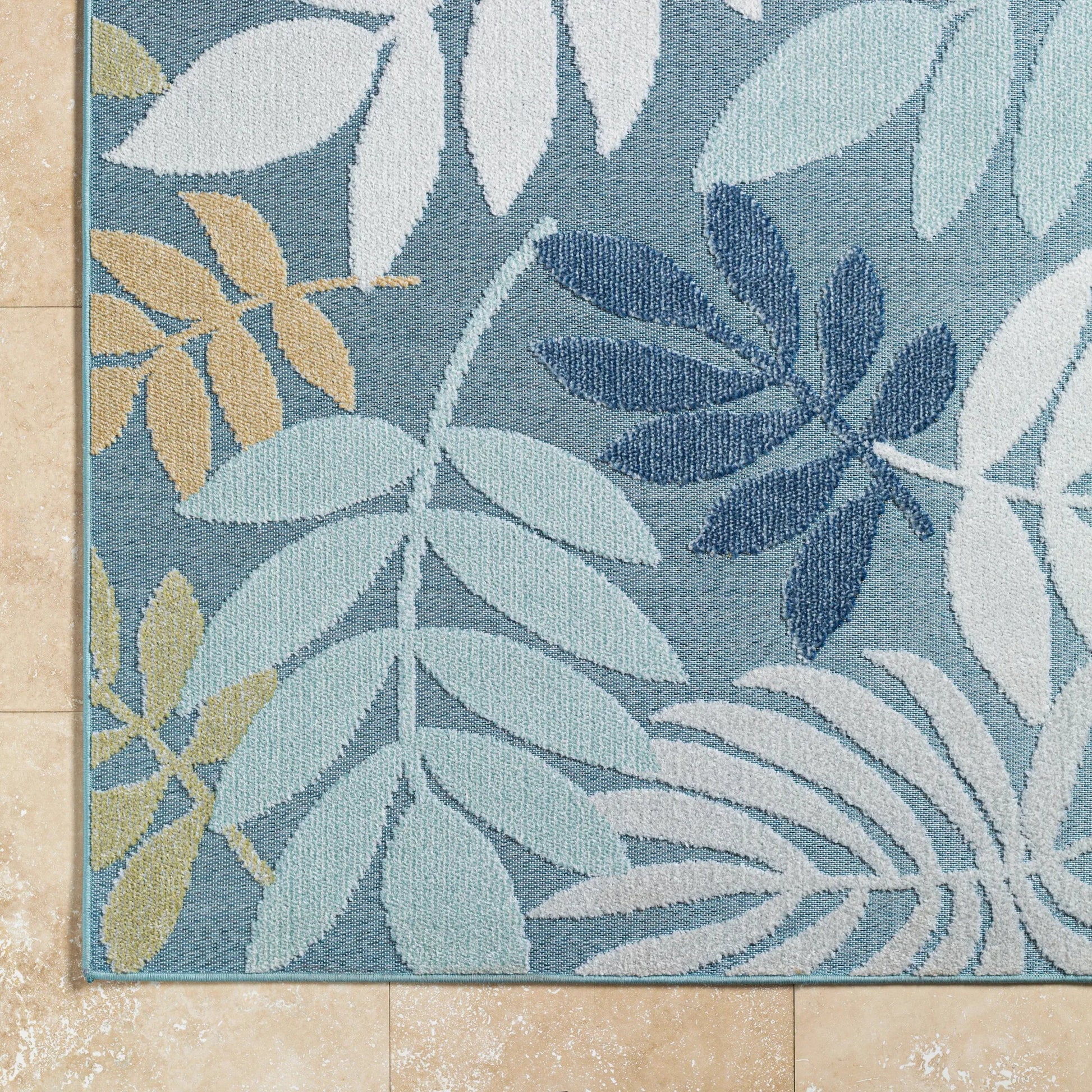Lakeside Rug - 500213 by Livabliss. Made from face: 100% polypropylene, warp: 100% polypropylene in a unique style.