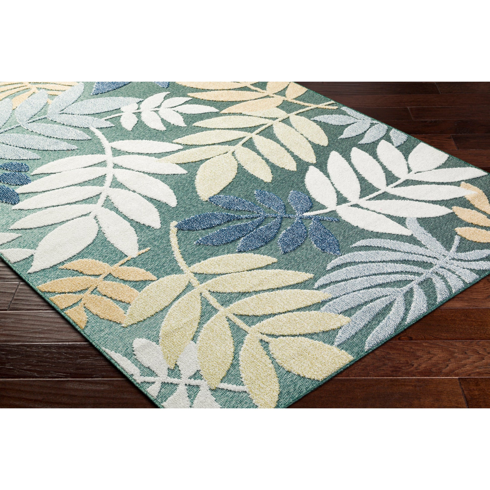 Lakeside Rug - 500213 by Livabliss. Made from face: 100% polypropylene, warp: 100% polypropylene in a unique style.