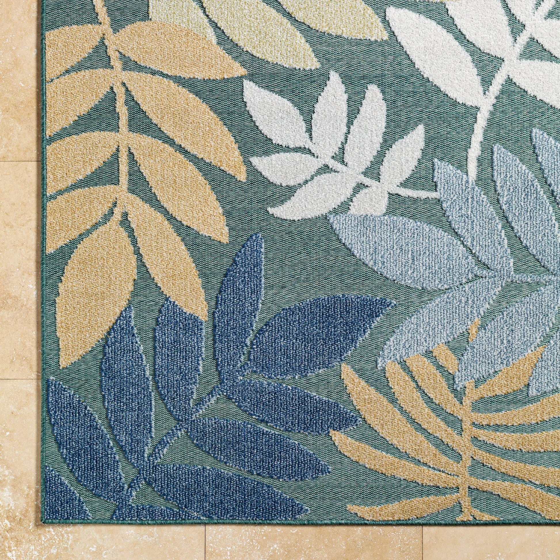 Lakeside Rug - 500213 by Livabliss. Made from face: 100% polypropylene, warp: 100% polypropylene in a unique style.
