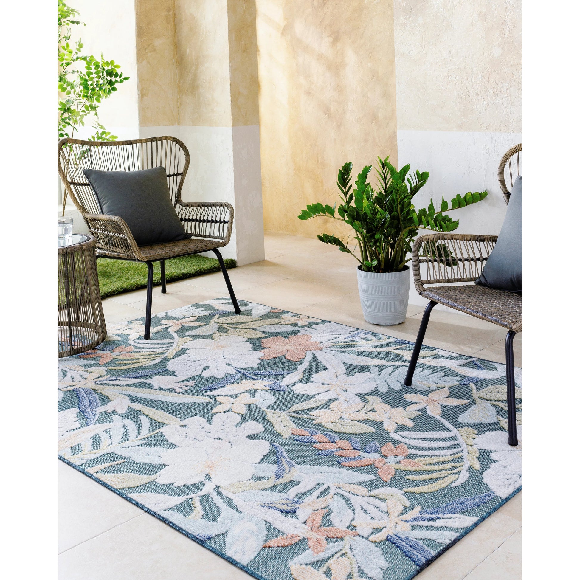 Lakeside Rug - 500206 by Livabliss. Made from face: 100% polypropylene, warp: 100% polypropylene in a unique style.